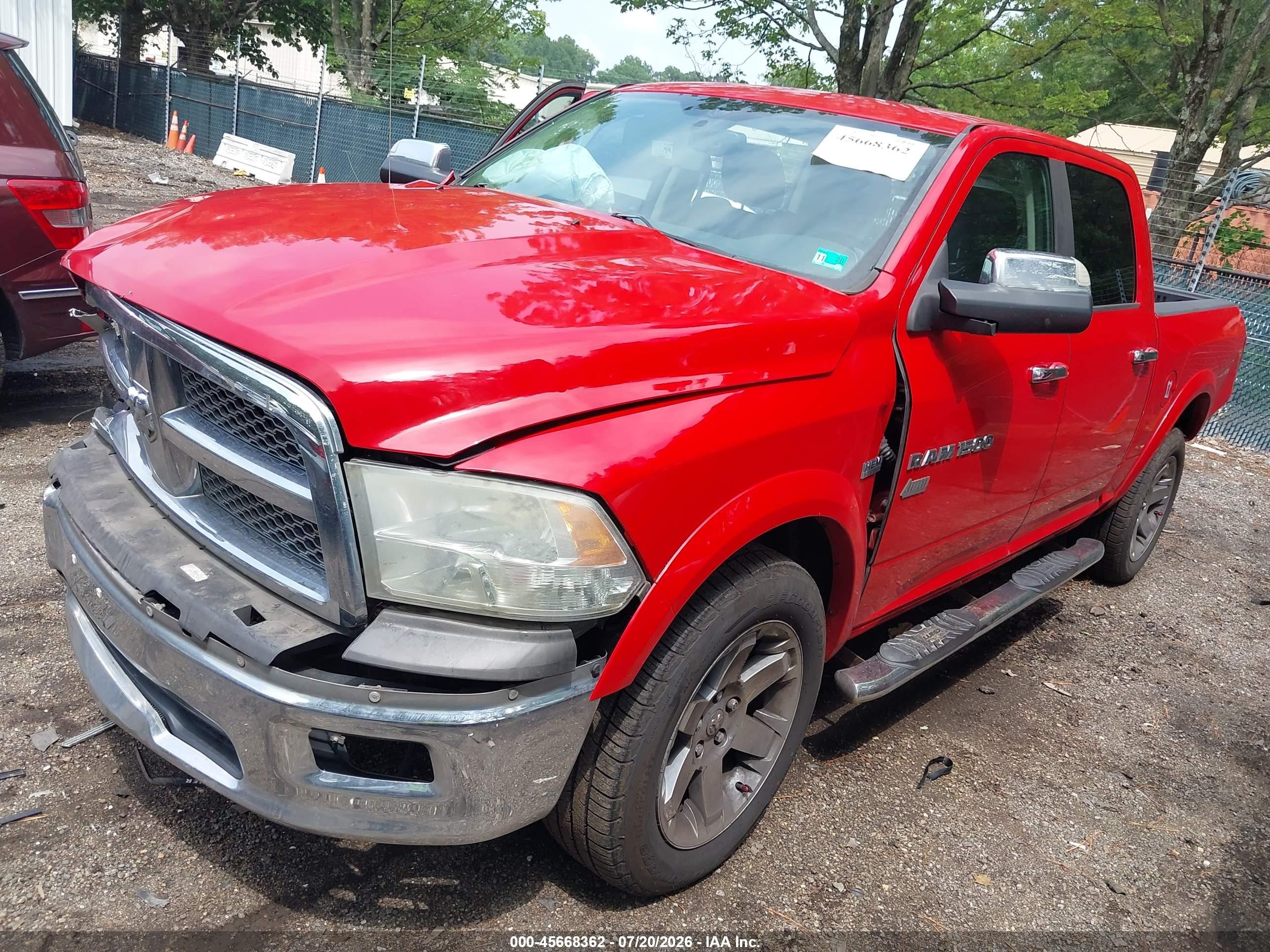 2011 Ram Ram 1500 Laramie Red vin: 1D7RV1CT8BS667318
