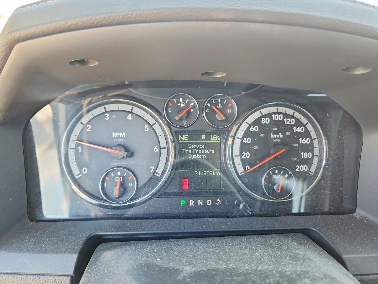 2011 Dodge Ram 1500 Белый vin: 1D7RV1CT8BS676021