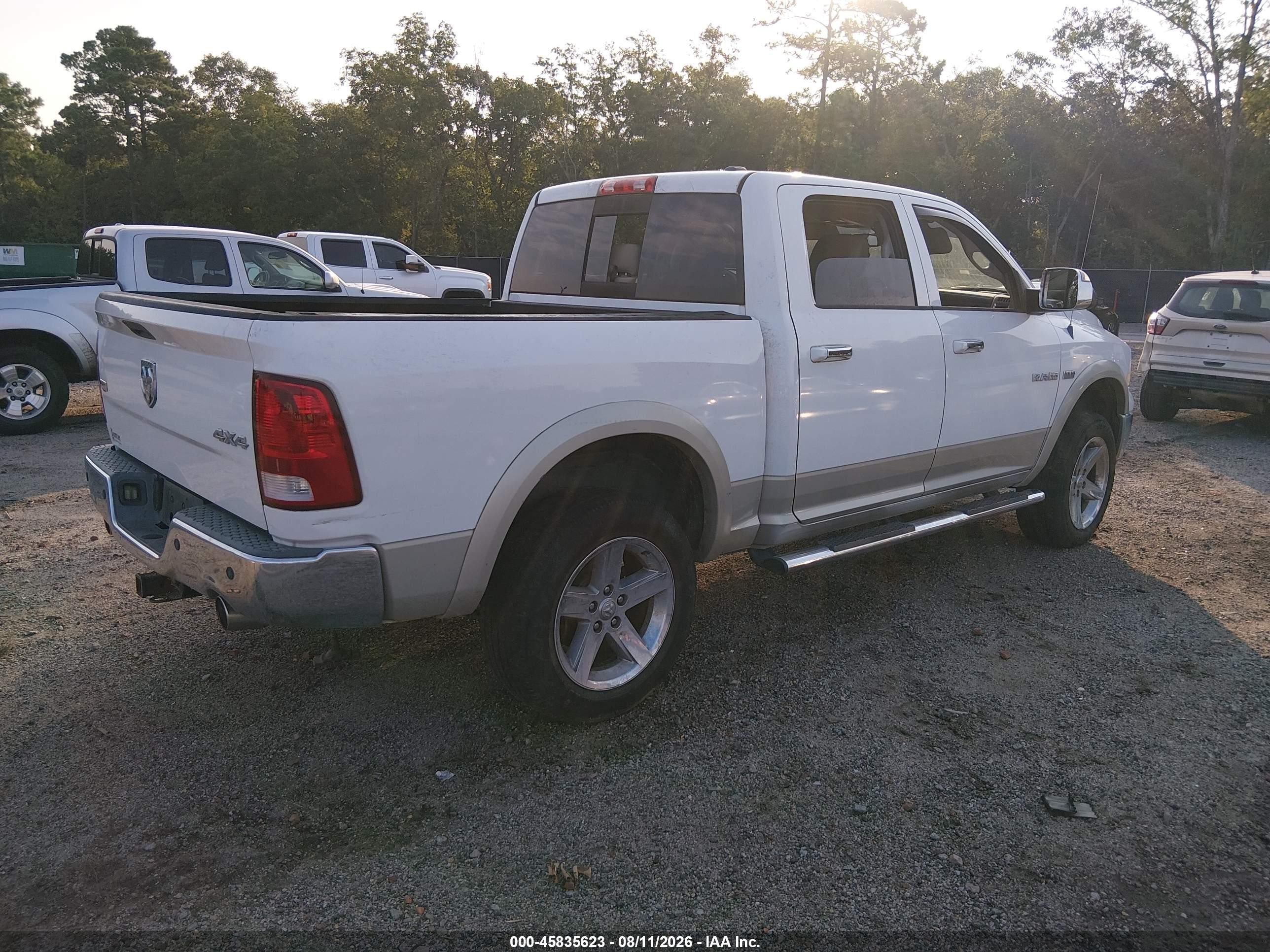 2010 Dodge Ram 1500 Laramie White vin: 1D7RV1CT9AS160619