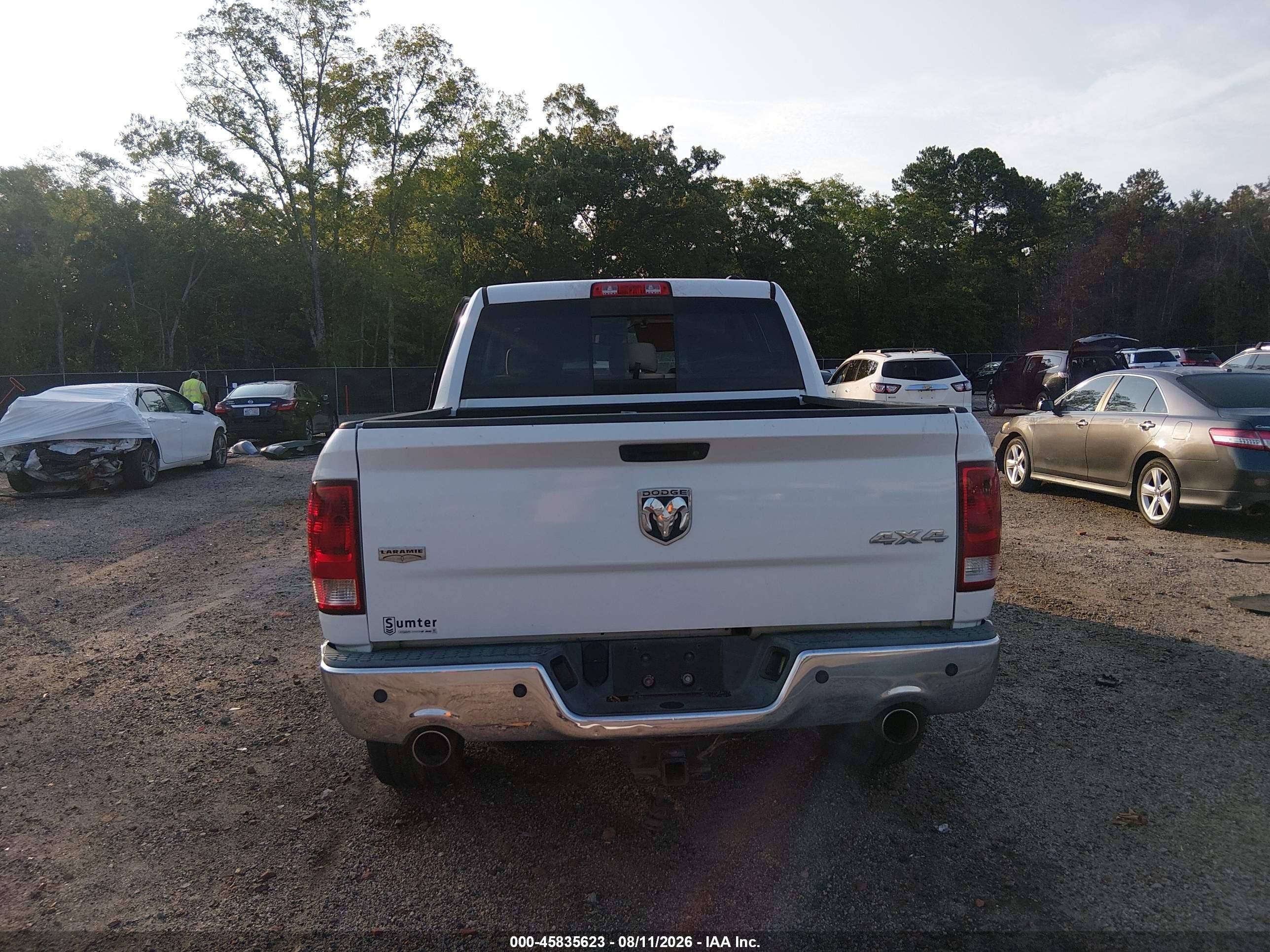 2010 Dodge Ram 1500 Laramie White vin: 1D7RV1CT9AS160619