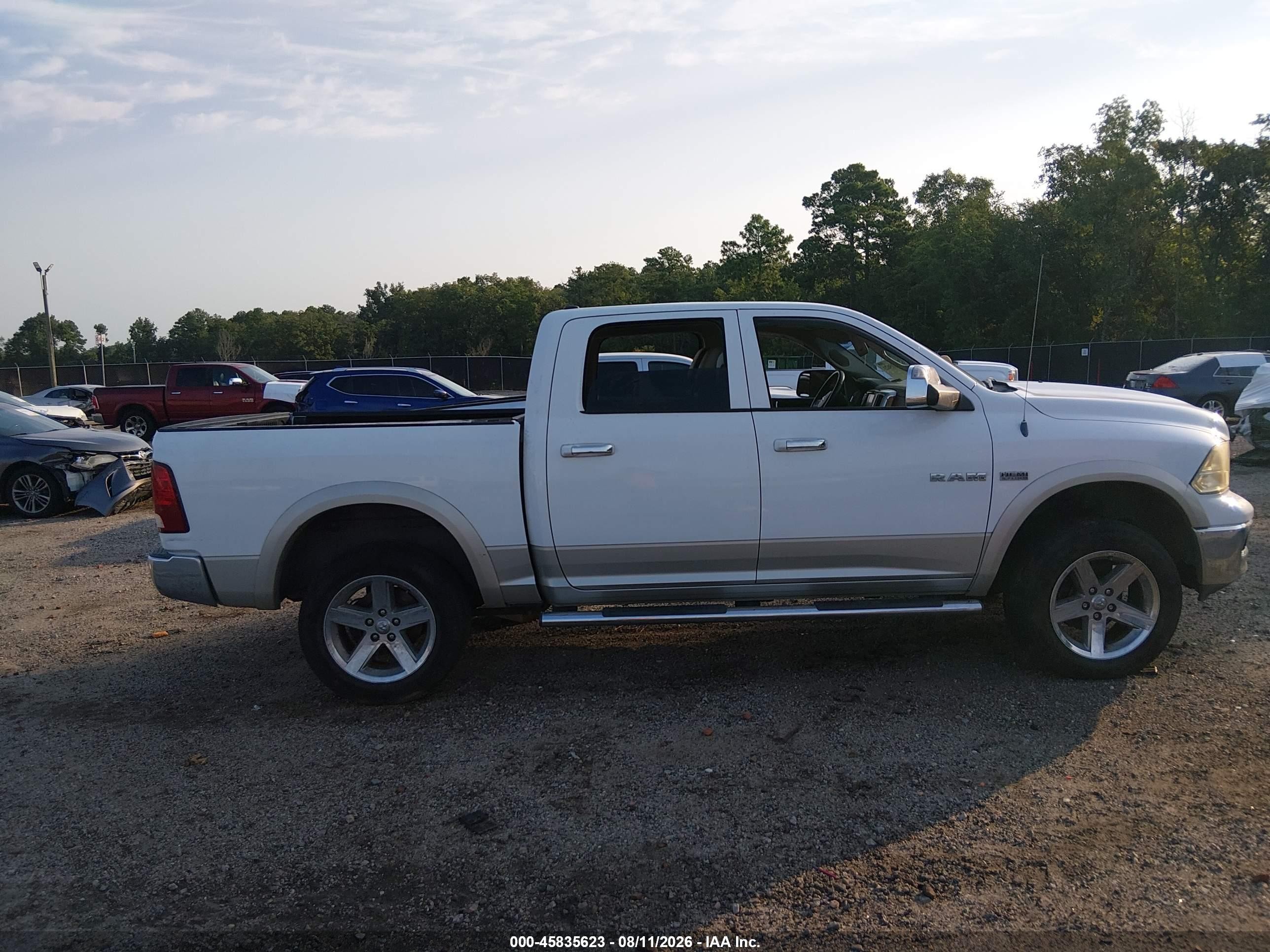 2010 Dodge Ram 1500 Laramie White vin: 1D7RV1CT9AS160619