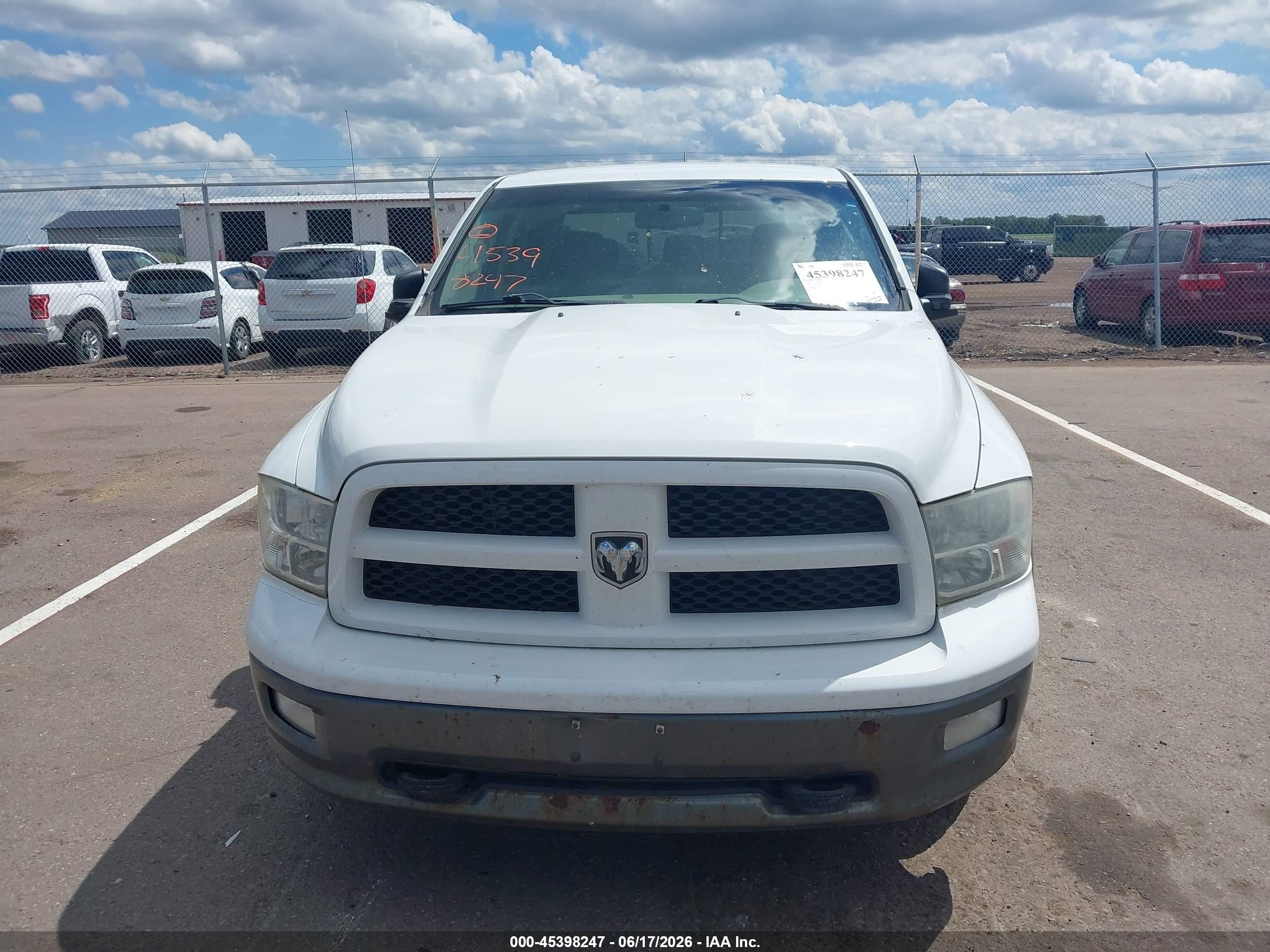 2010 Dodge Ram 1500 Slt/sport/trx White vin: 1D7RV1CT9AS218468