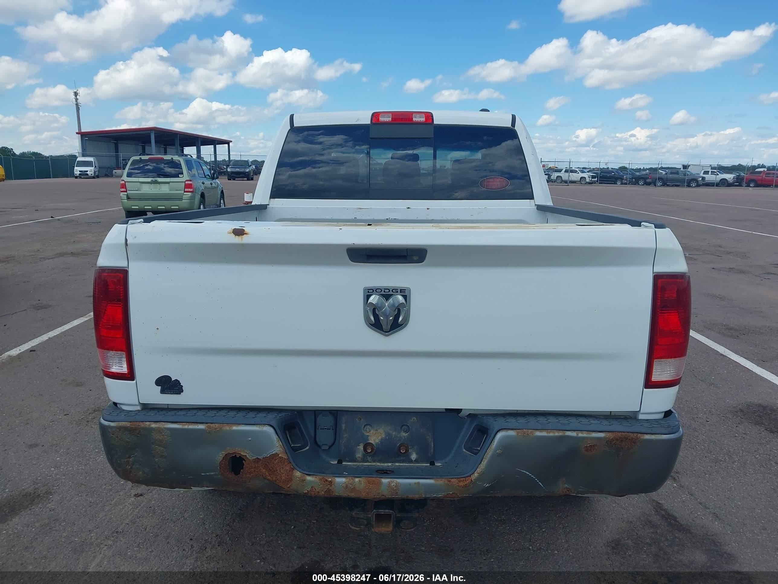 2010 Dodge Ram 1500 Slt/sport/trx White vin: 1D7RV1CT9AS218468