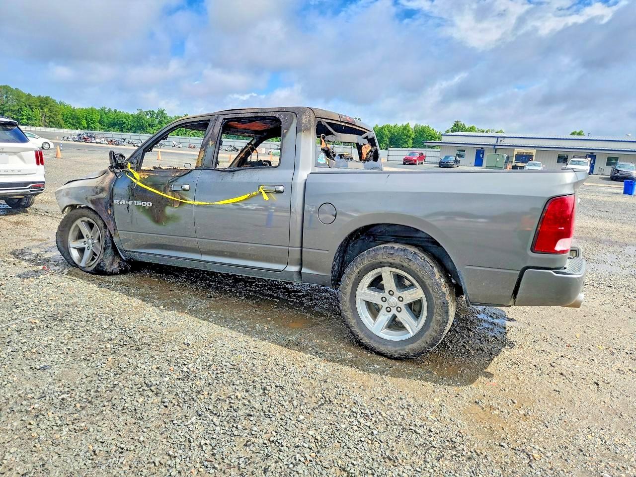2011 Dodge Ram 1500 Gray vin: 1D7RV1CT9BS613526