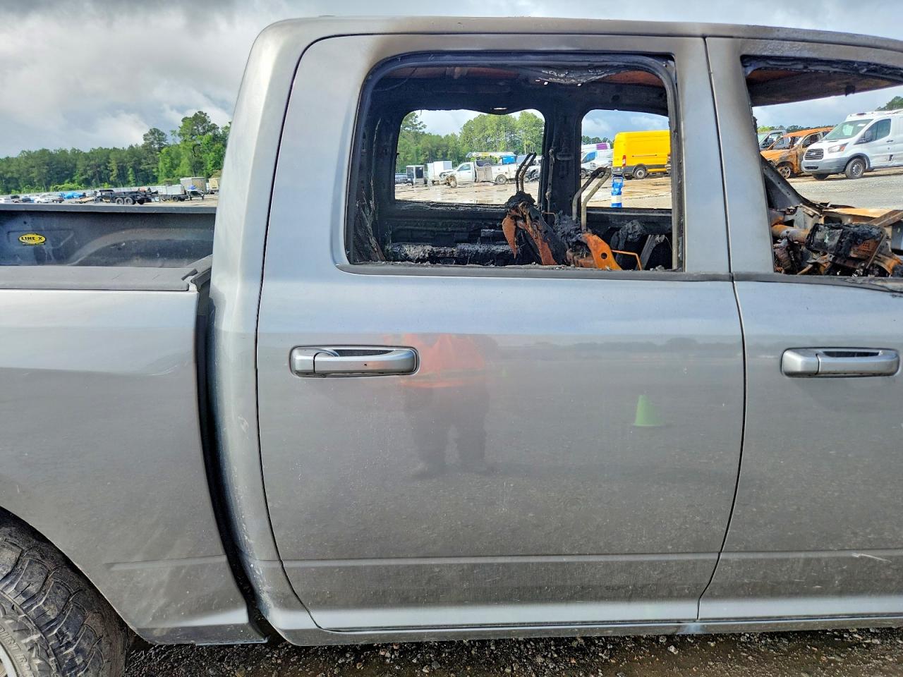 2011 Dodge Ram 1500 Gray vin: 1D7RV1CT9BS613526