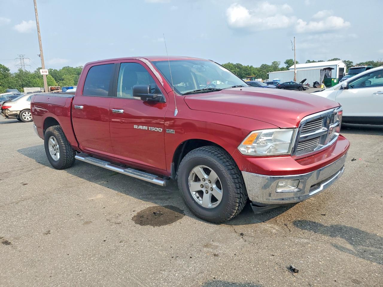 2011 Dodge Ram 1500 Red vin: 1D7RV1CT9BS643223