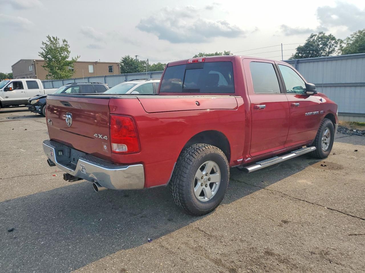 2011 Dodge Ram 1500 Red vin: 1D7RV1CT9BS643223