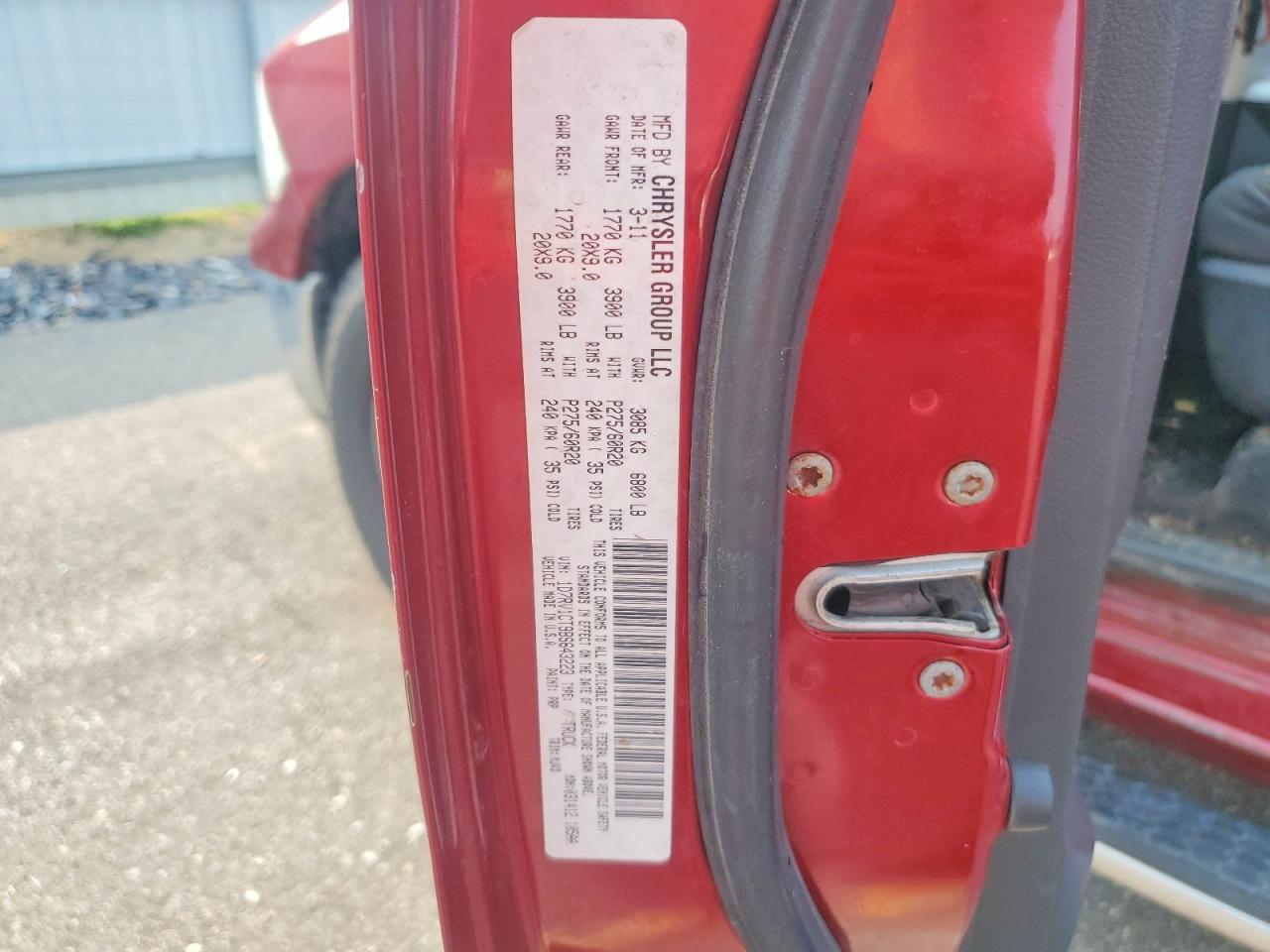 2011 Dodge Ram 1500 Red vin: 1D7RV1CT9BS643223