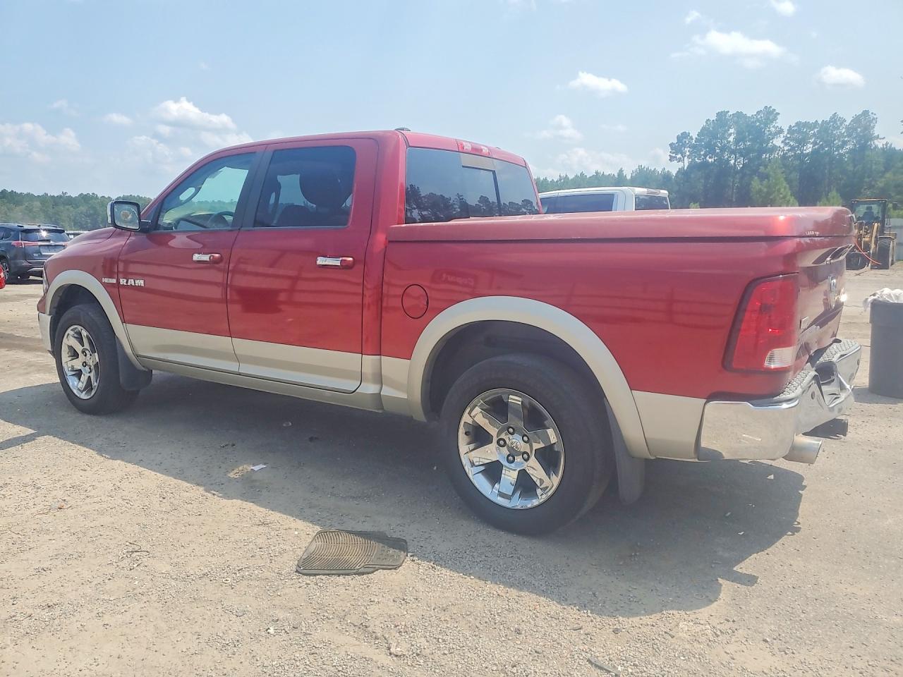 2010 Dodge Ram 1500 Red vin: 1D7RV1CTXAS124115