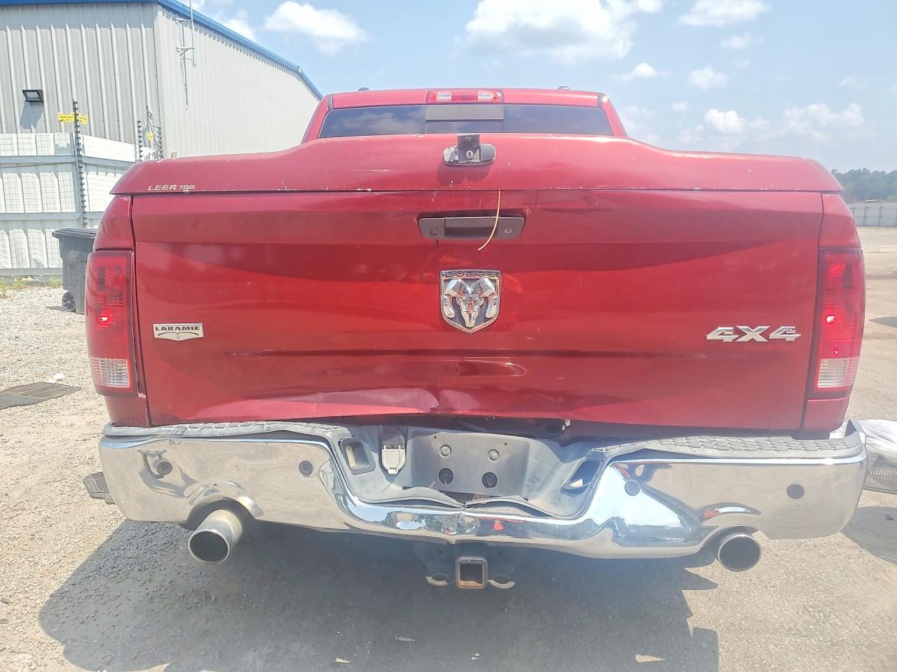 2010 Dodge Ram 1500 Red vin: 1D7RV1CTXAS124115