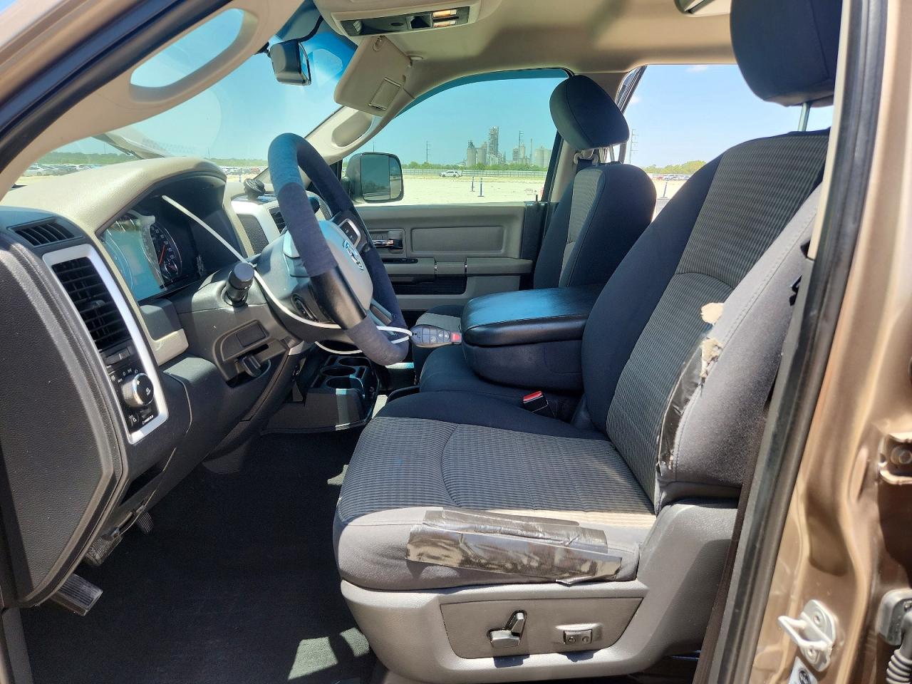 2010 Dodge Ram 1500 Longhorn Коричневый vin: 1D7RV1CTXAS211173