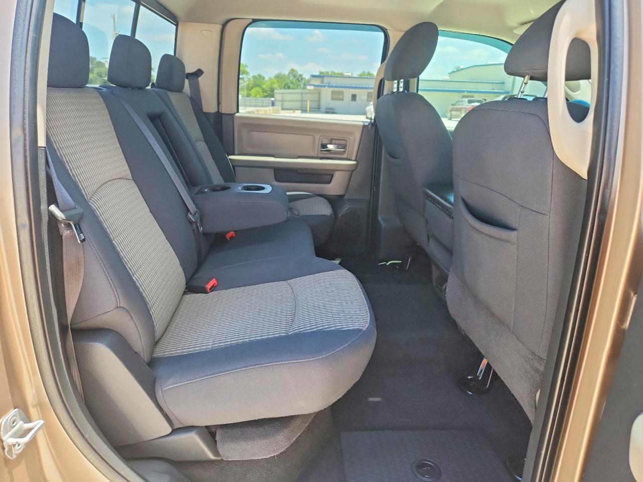 2010 Dodge Ram 1500 Longhorn Коричневый vin: 1D7RV1CTXAS211173