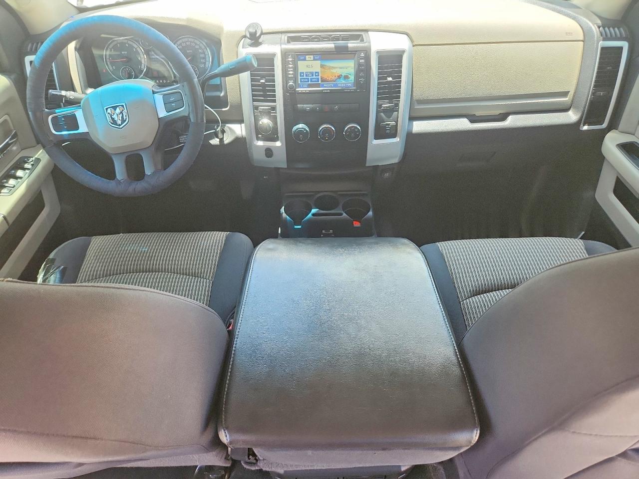 2010 Dodge Ram 1500 Longhorn Коричневый vin: 1D7RV1CTXAS211173