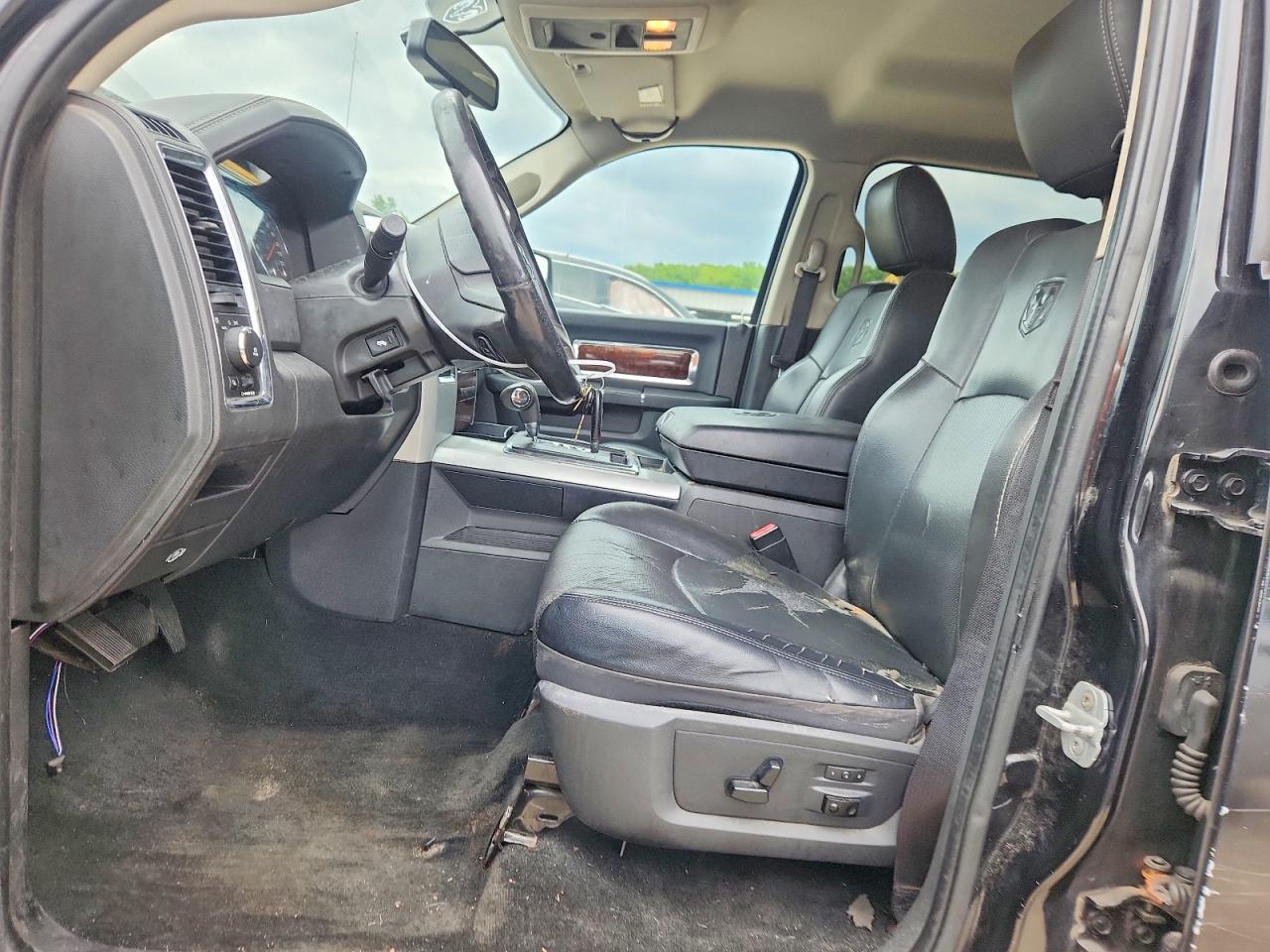2011 Dodge Ram 1500 Black vin: 1D7RV1CTXBS658345