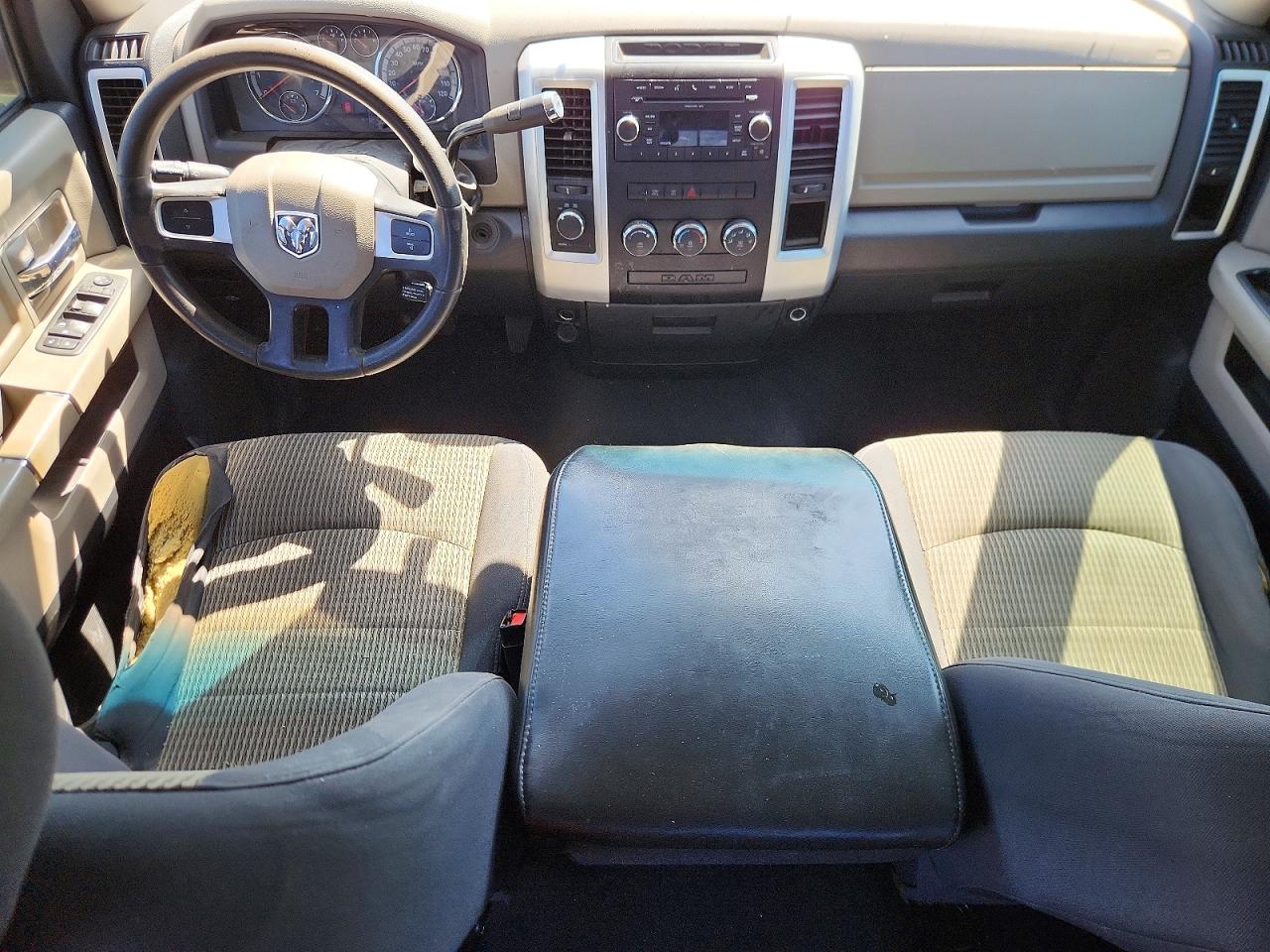 2010 Dodge Ram 1500 Red vin: 1D7RV1GP0AS135072