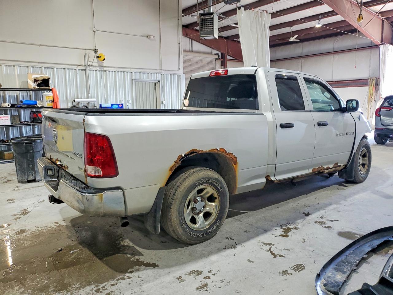 2011 Dodge Ram 1500 Silver vin: 1D7RV1GP0BS595673