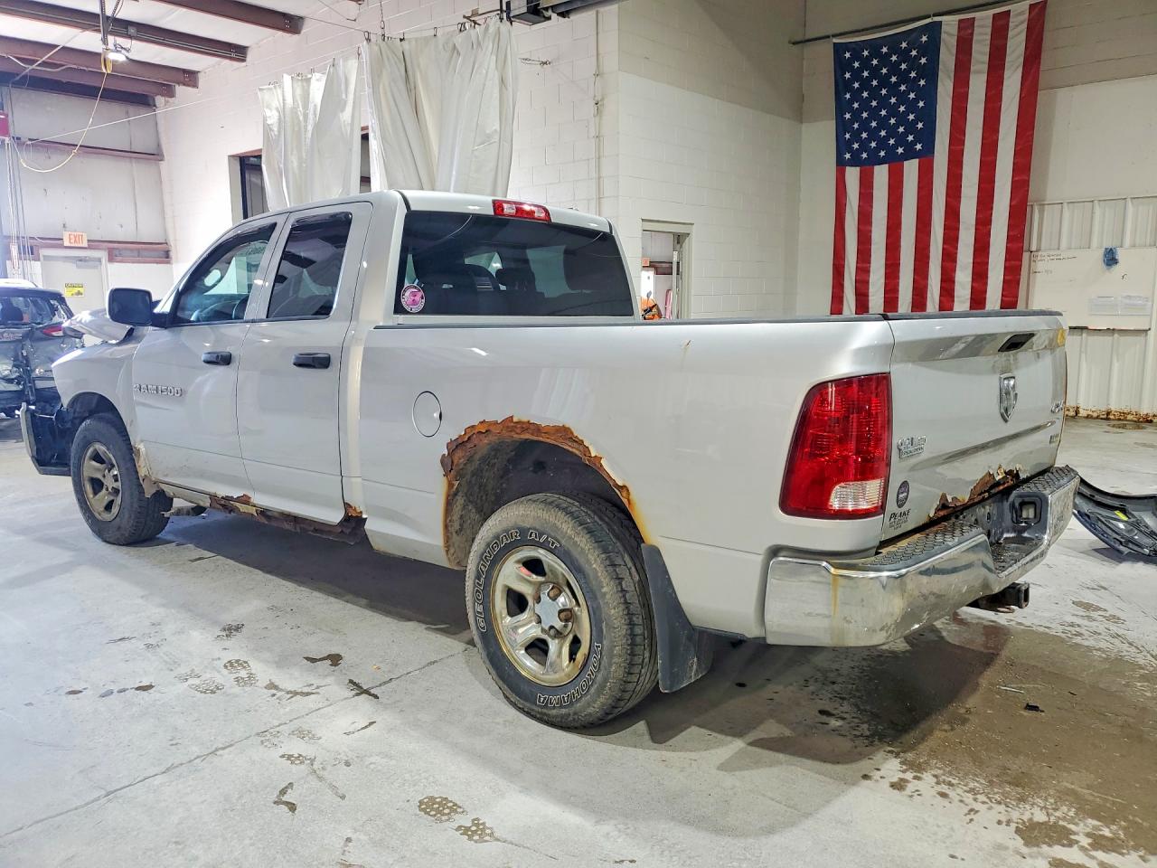 2011 Dodge Ram 1500 Silver vin: 1D7RV1GP0BS595673