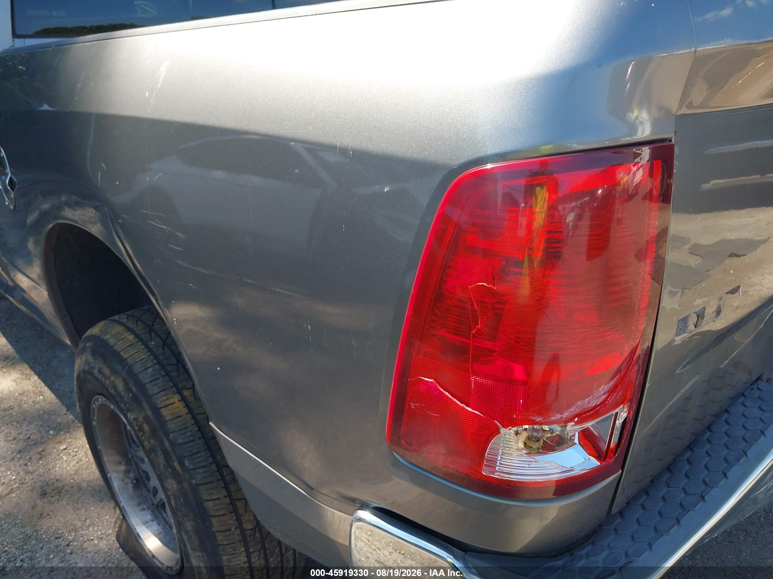 2010 Dodge Ram 1500 Slt/sport/trx Gray vin: 1D7RV1GP2AS234296