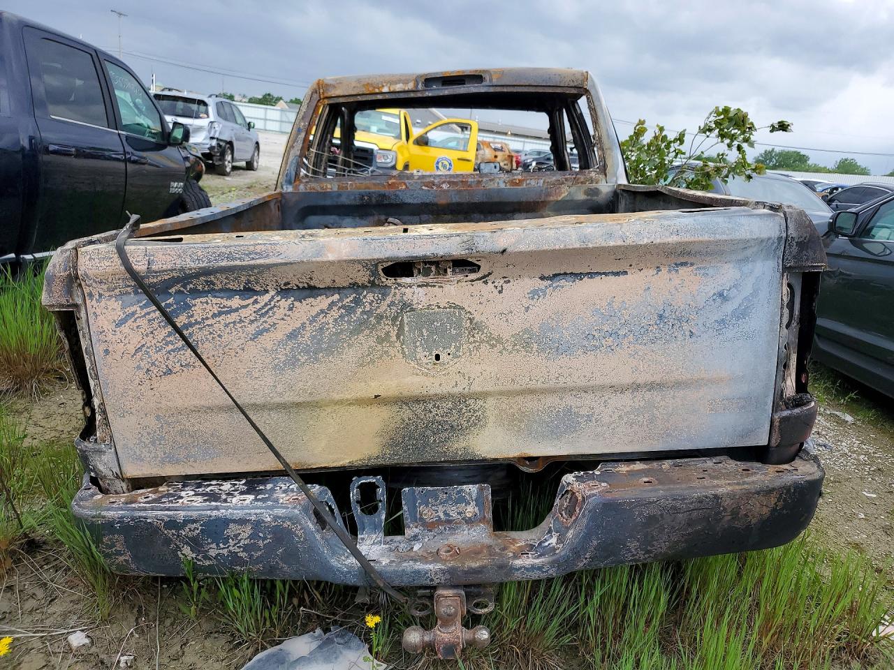 2010 Dodge Ram 1500 Burn vin: 1D7RV1GP2AS261420