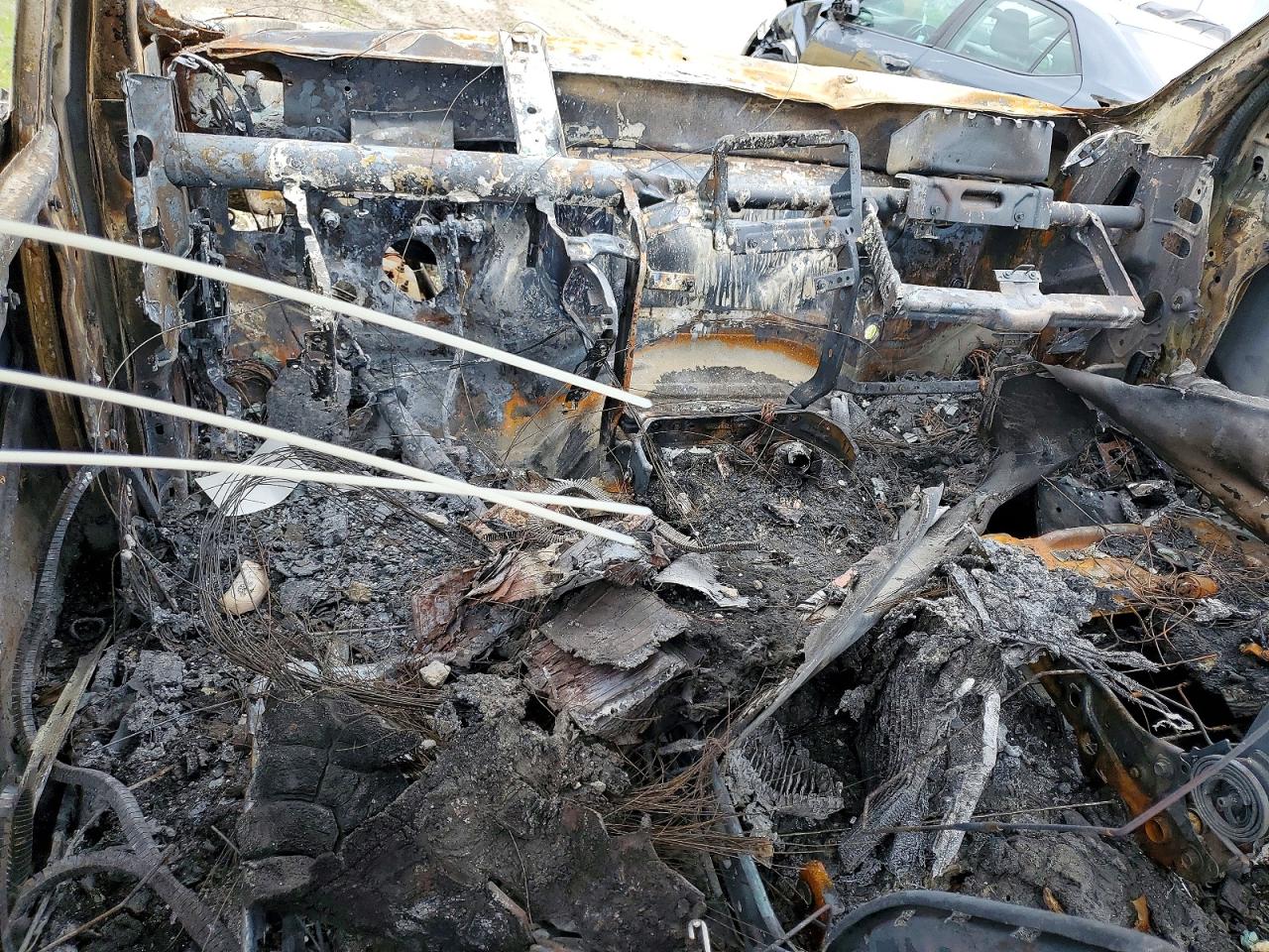 2010 Dodge Ram 1500 Burn vin: 1D7RV1GP2AS261420