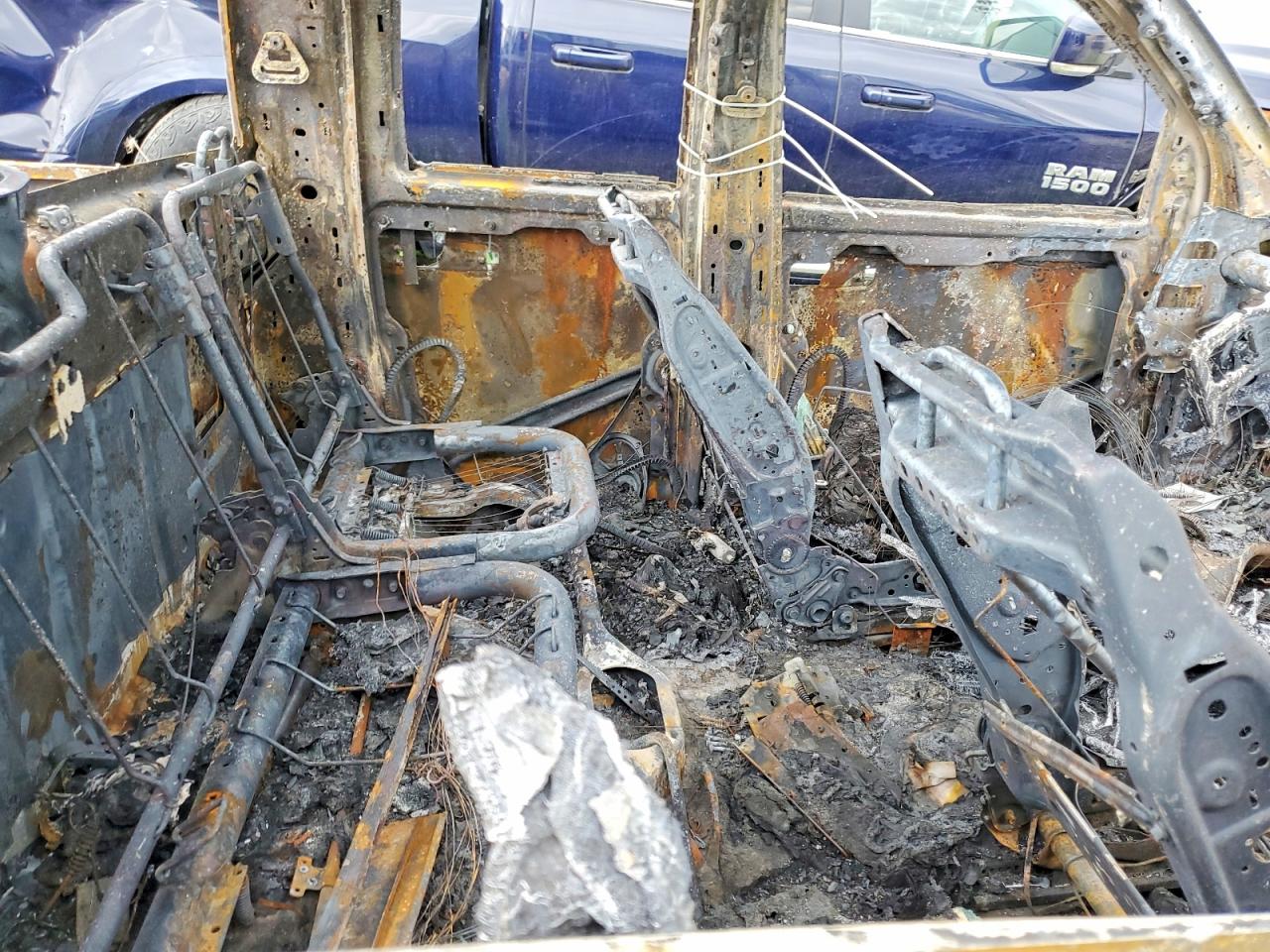 2010 Dodge Ram 1500 Burn vin: 1D7RV1GP2AS261420