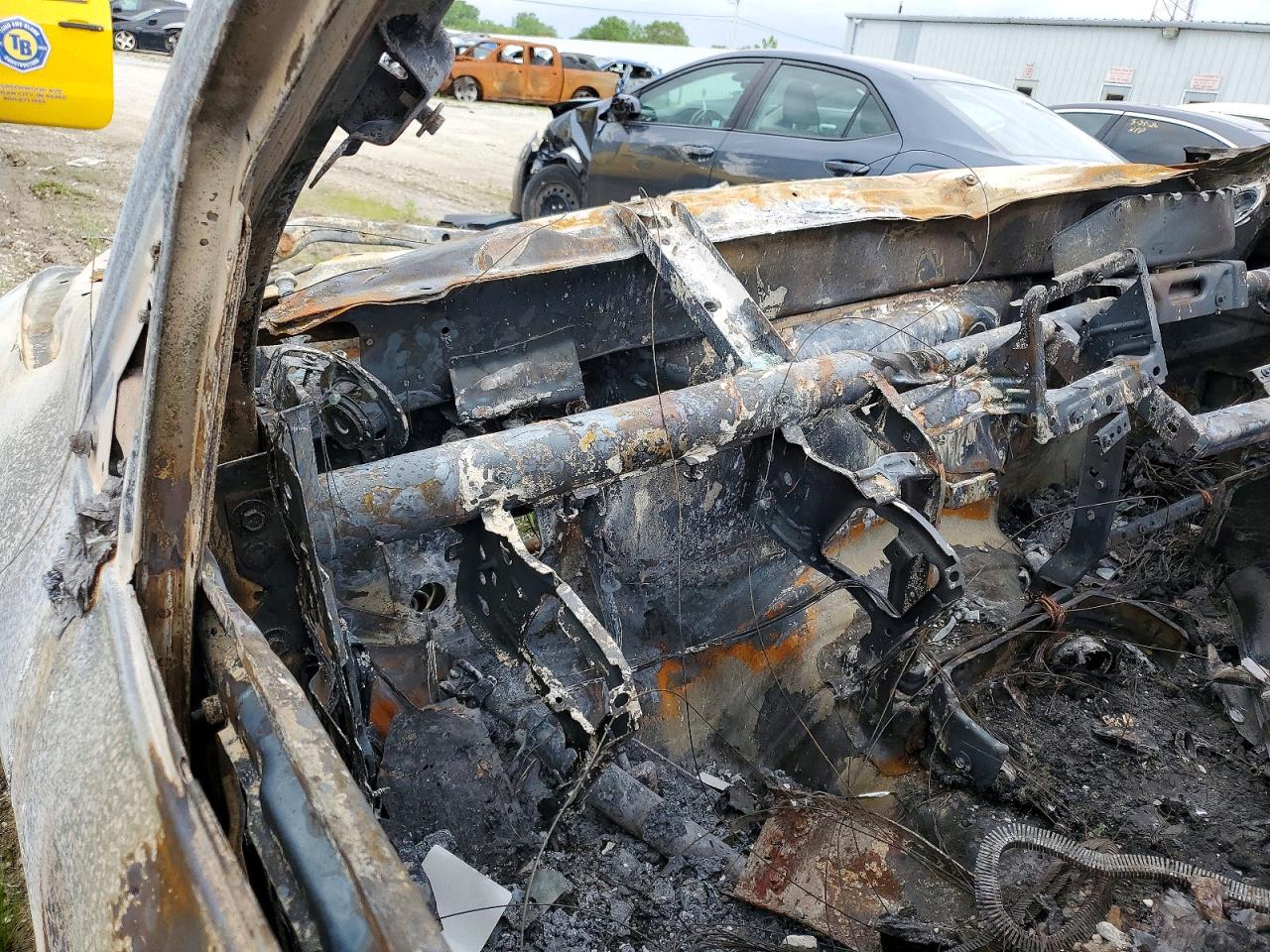 2010 Dodge Ram 1500 Burn vin: 1D7RV1GP2AS261420