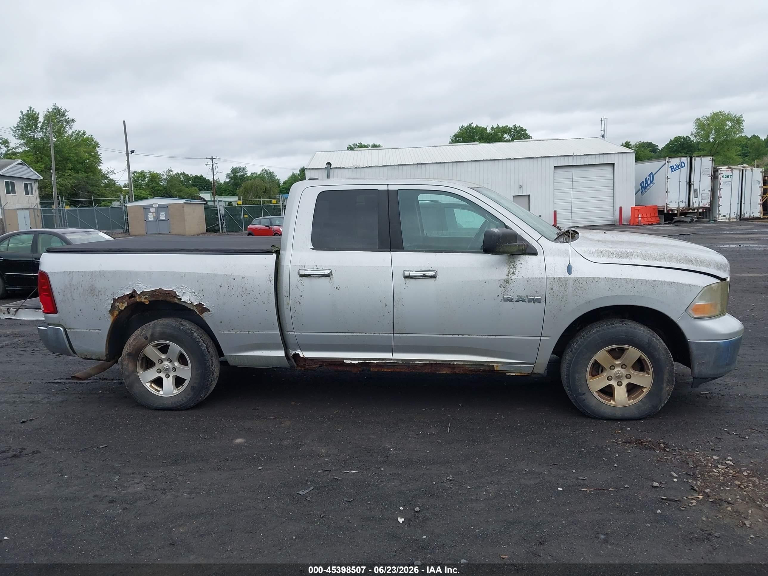 2010 Dodge Ram 1500 Slt/sport/trx Silver vin: 1D7RV1GP3AS160550