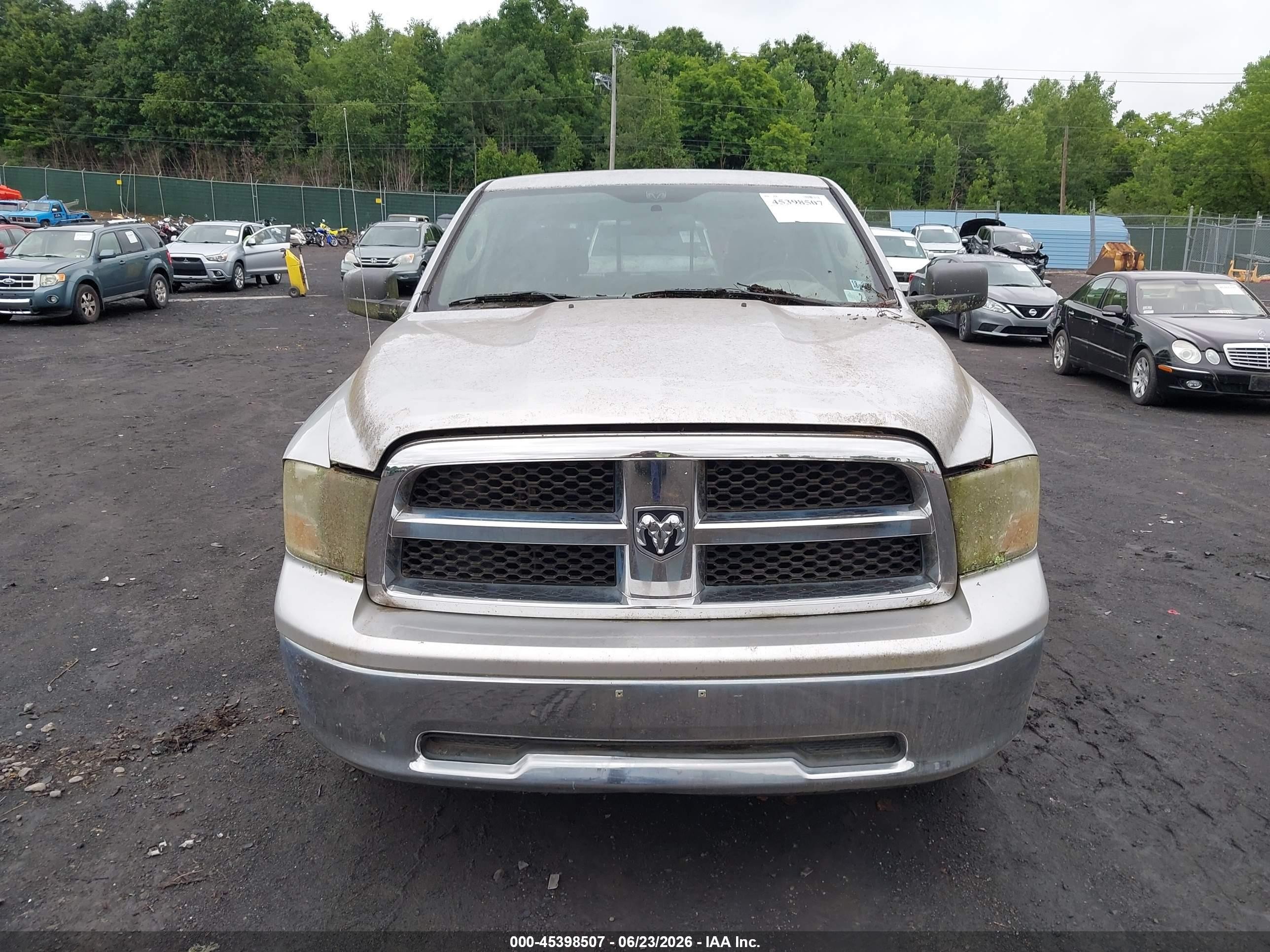 2010 Dodge Ram 1500 Slt/sport/trx Silver vin: 1D7RV1GP3AS160550