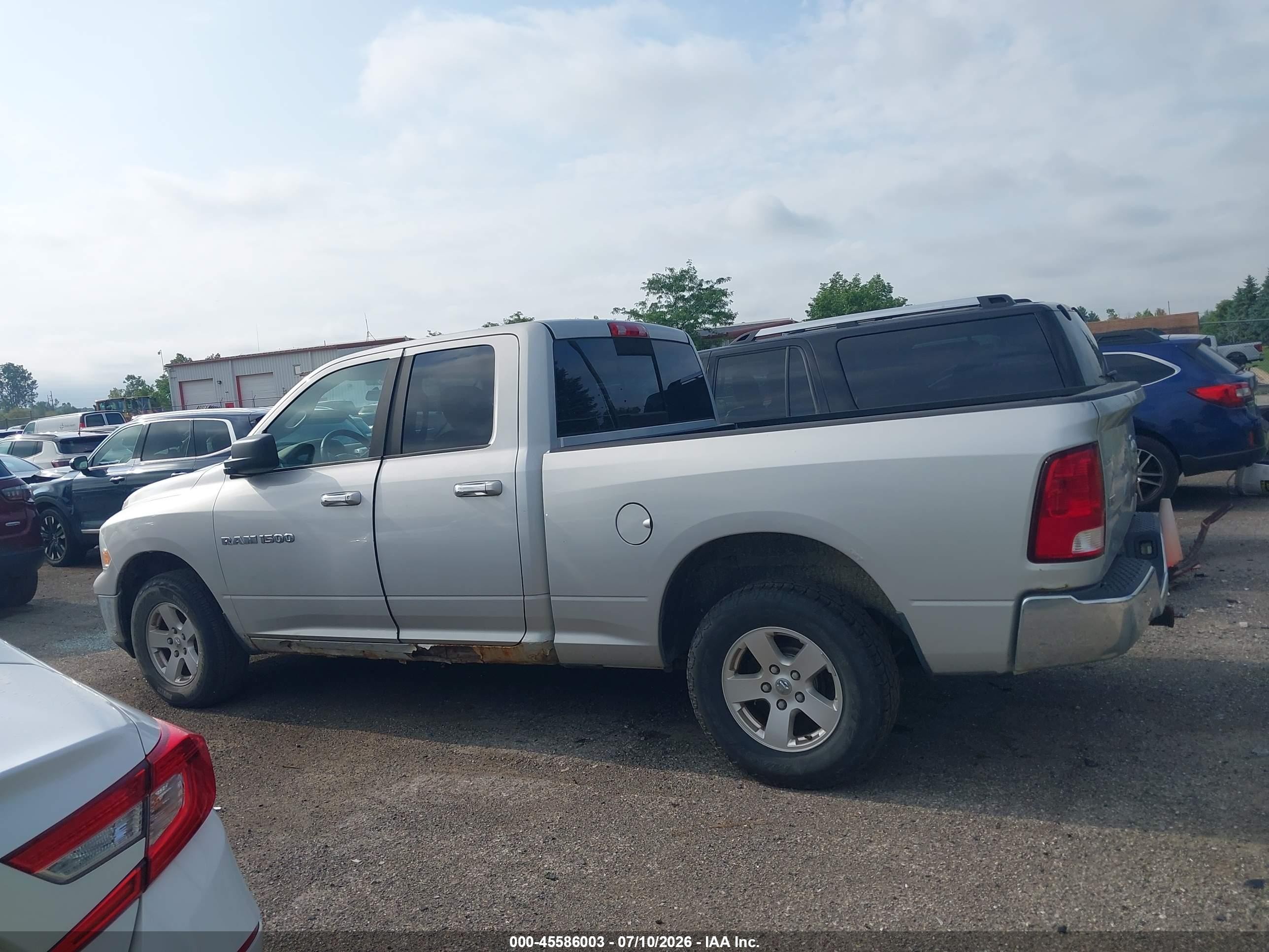 2011 Ram Ram 1500 Slt Серебряный vin: 1D7RV1GP3BS588197
