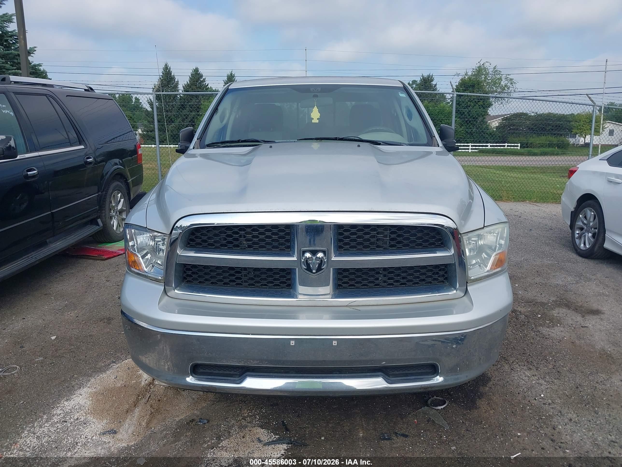 2011 Ram Ram 1500 Slt Серебряный vin: 1D7RV1GP3BS588197