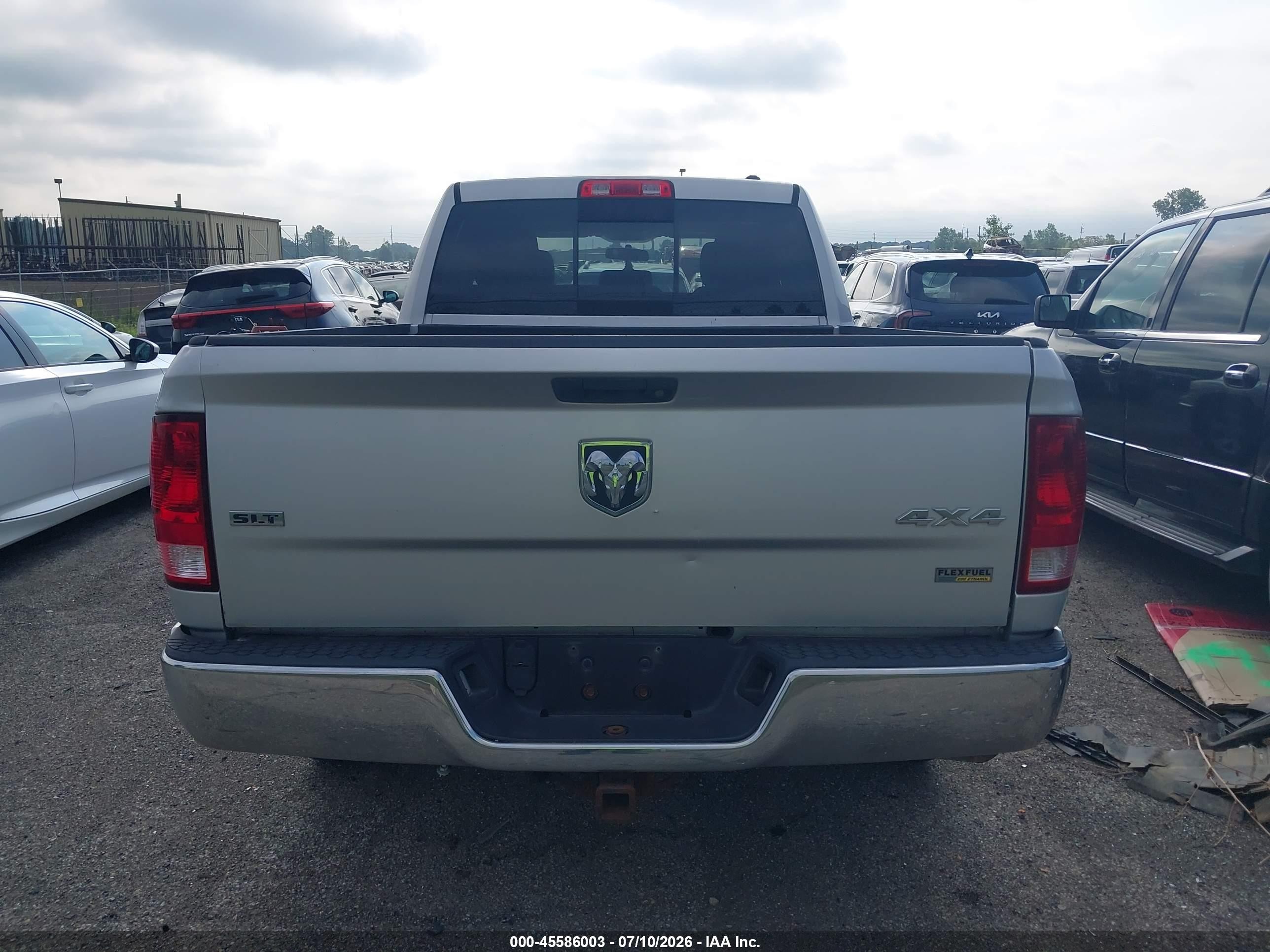 2011 Ram Ram 1500 Slt Серебряный vin: 1D7RV1GP3BS588197