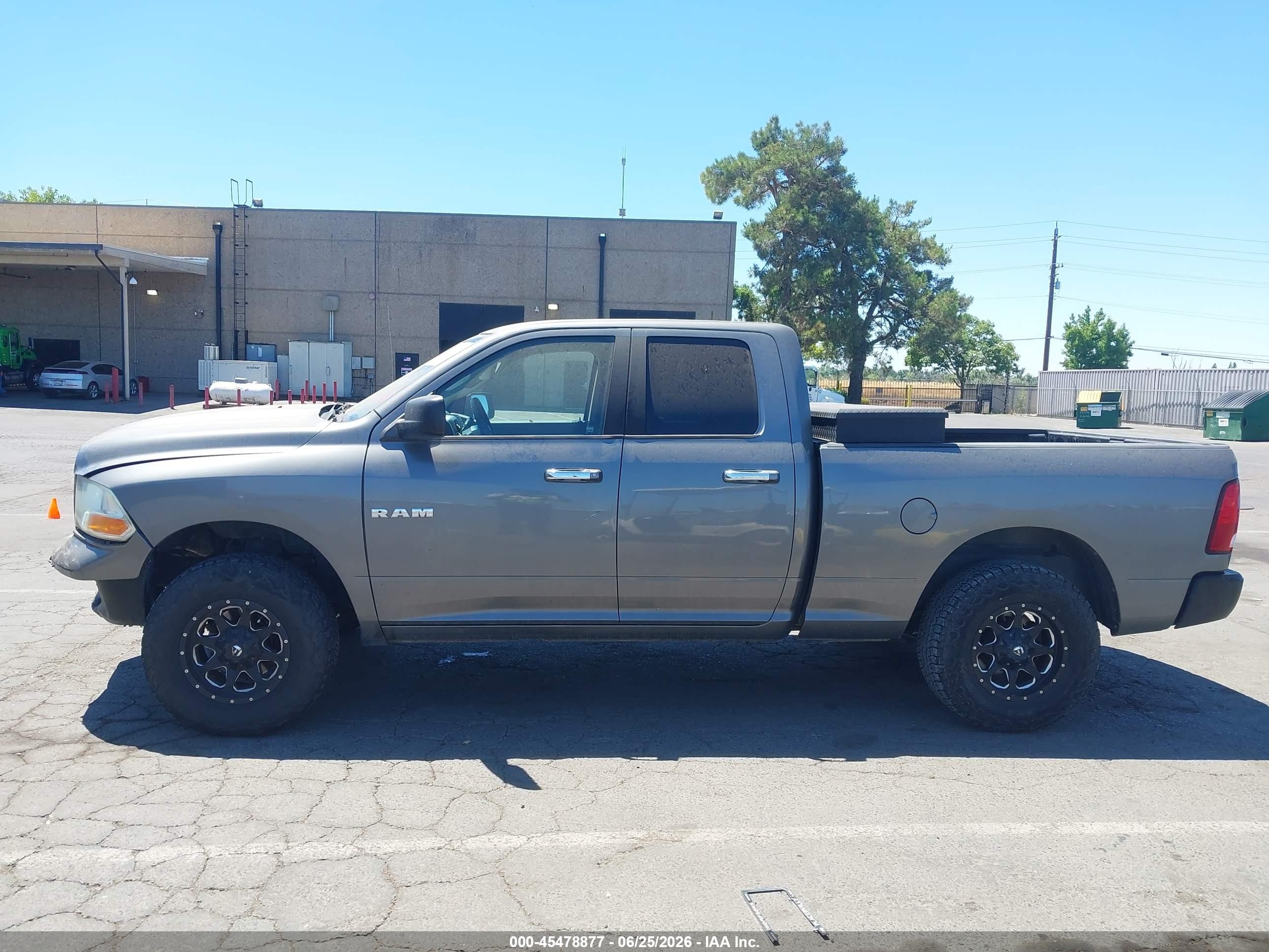 2010 Dodge Ram 1500 Slt/sport/trx Gray vin: 1D7RV1GP4AS113270