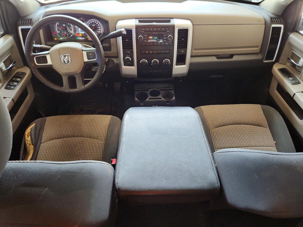 2011 Dodge Ram Silver vin: 1D7RV1GP5BS639053
