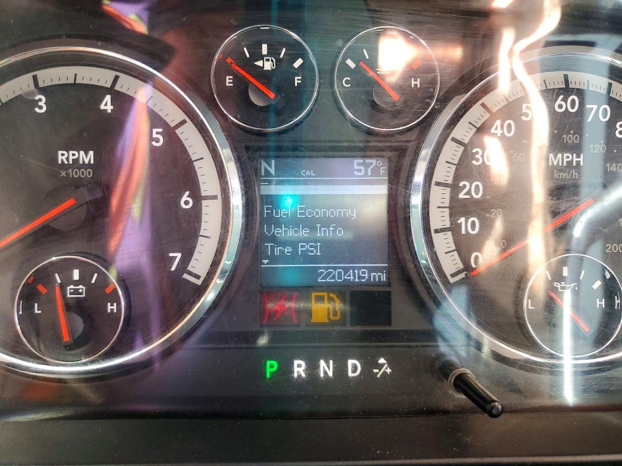 2010 Dodge Ram 1500 White vin: 1D7RV1GP7AS200838