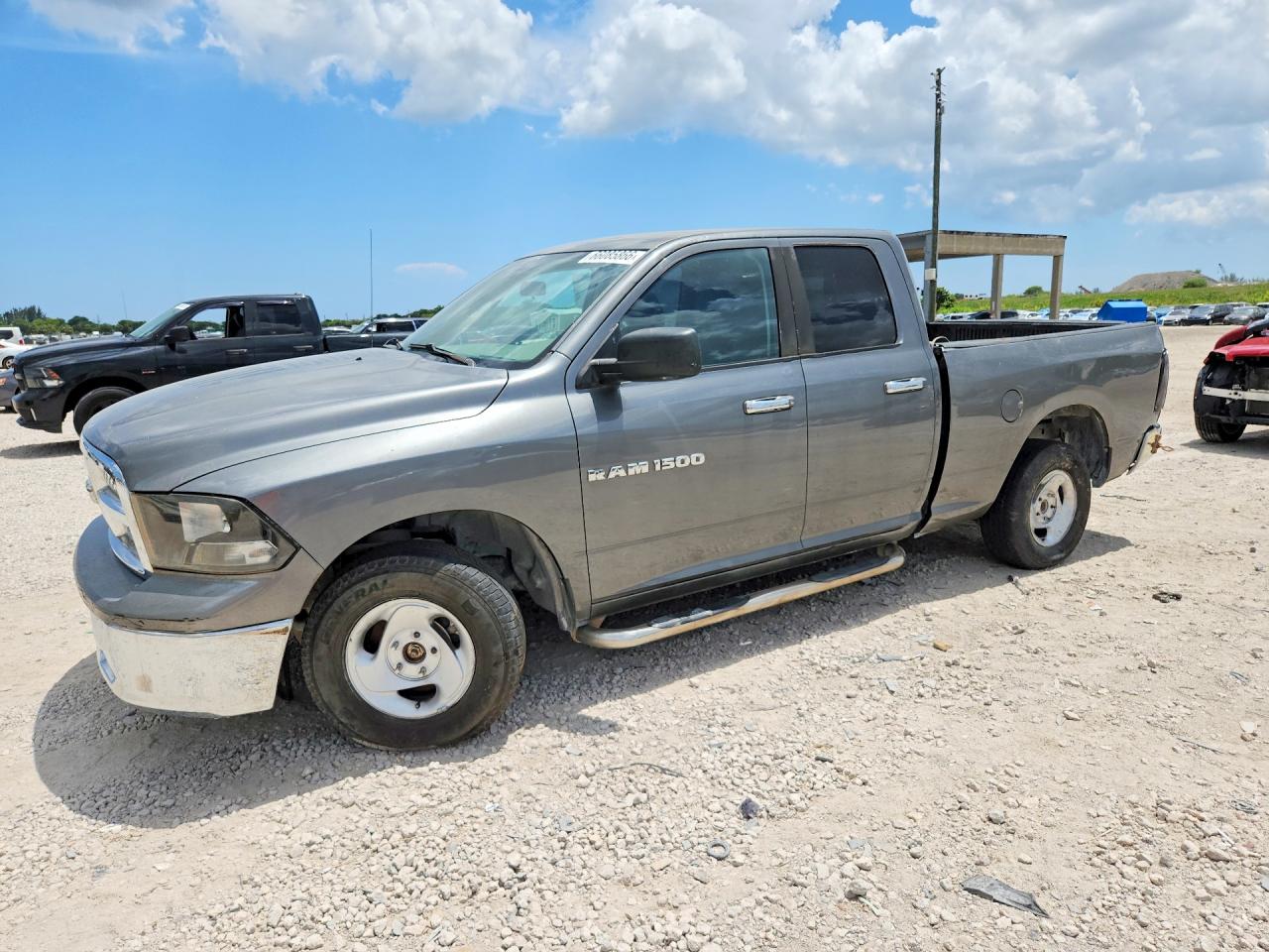 2011 Dodge Ram 1500 Серебряный vin: 1D7RV1GP7BS674600