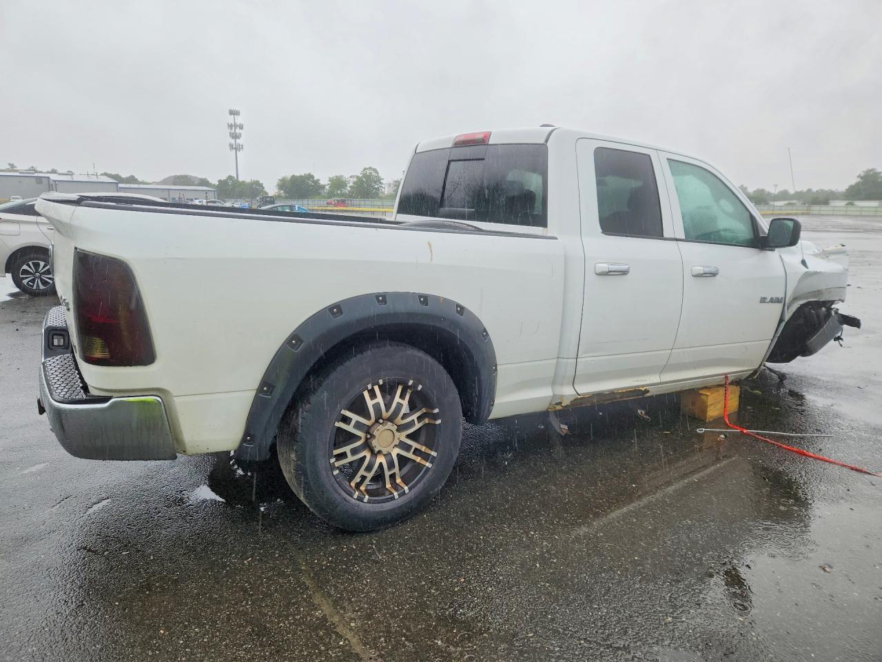 2010 Dodge Ram 1500 White vin: 1D7RV1GP8AS177487