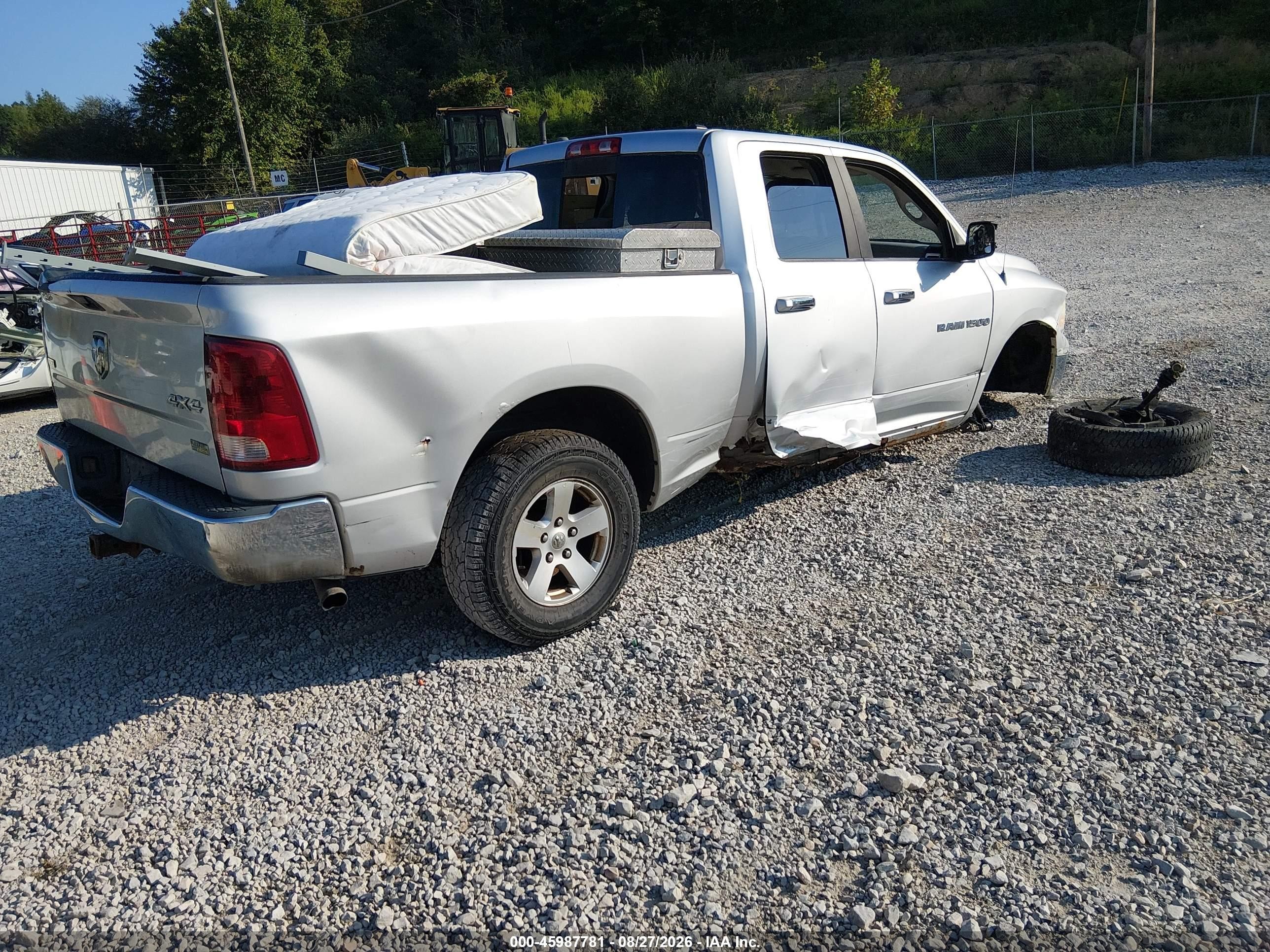 2011 Ram Ram 1500 Slt Серебряный vin: 1D7RV1GP8BS570553