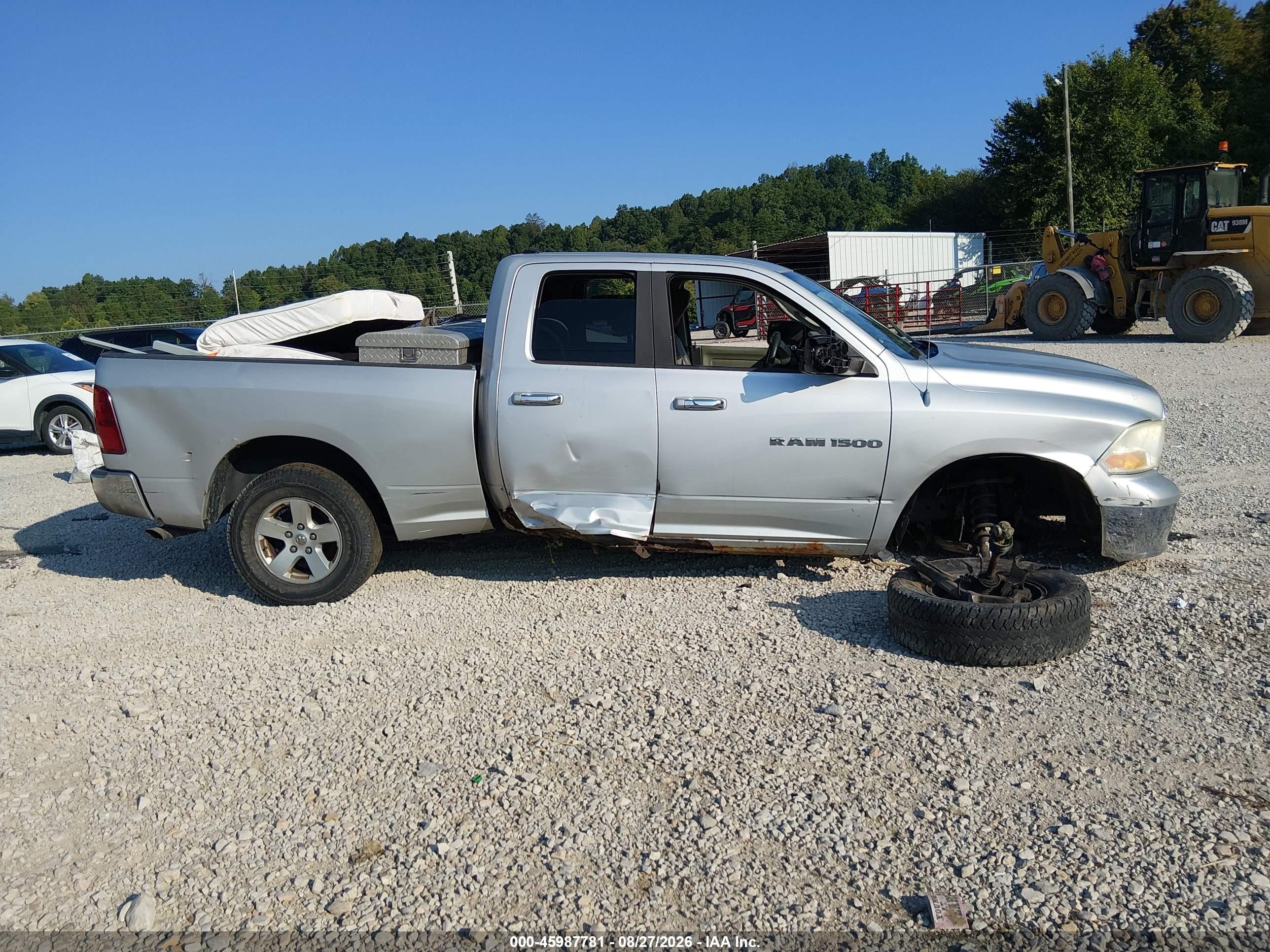 2011 Ram Ram 1500 Slt Серебряный vin: 1D7RV1GP8BS570553