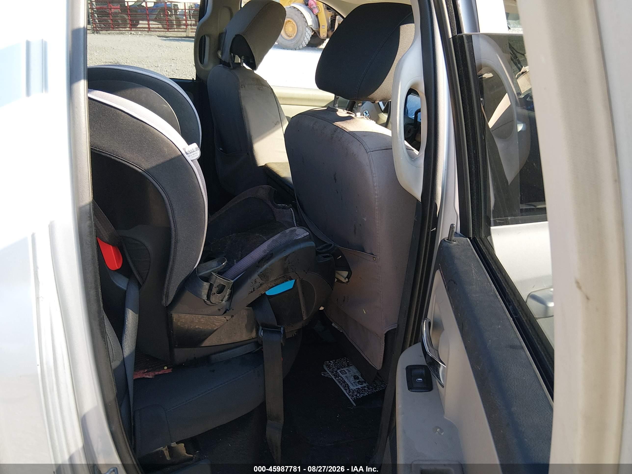 2011 Ram Ram 1500 Slt Серебряный vin: 1D7RV1GP8BS570553