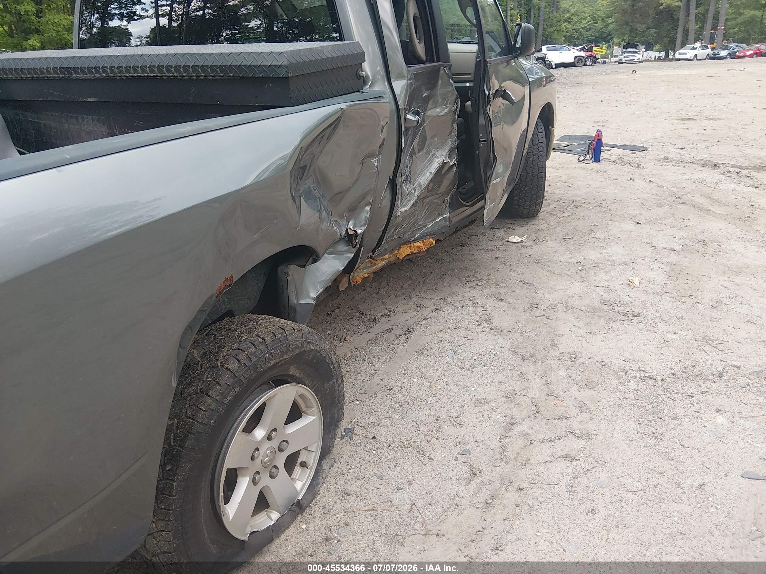 2010 Dodge Ram 1500 Slt/sport/trx Gray vin: 1D7RV1GPXAS113144