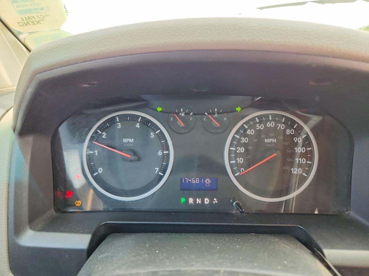 2011 Dodge Ram 1500 Белый vin: 1D7RV1GPXBS680276