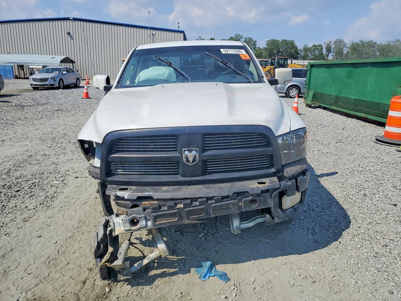 2010 Dodge Ram 1500 White vin: 1D7RV1GT0AS183569