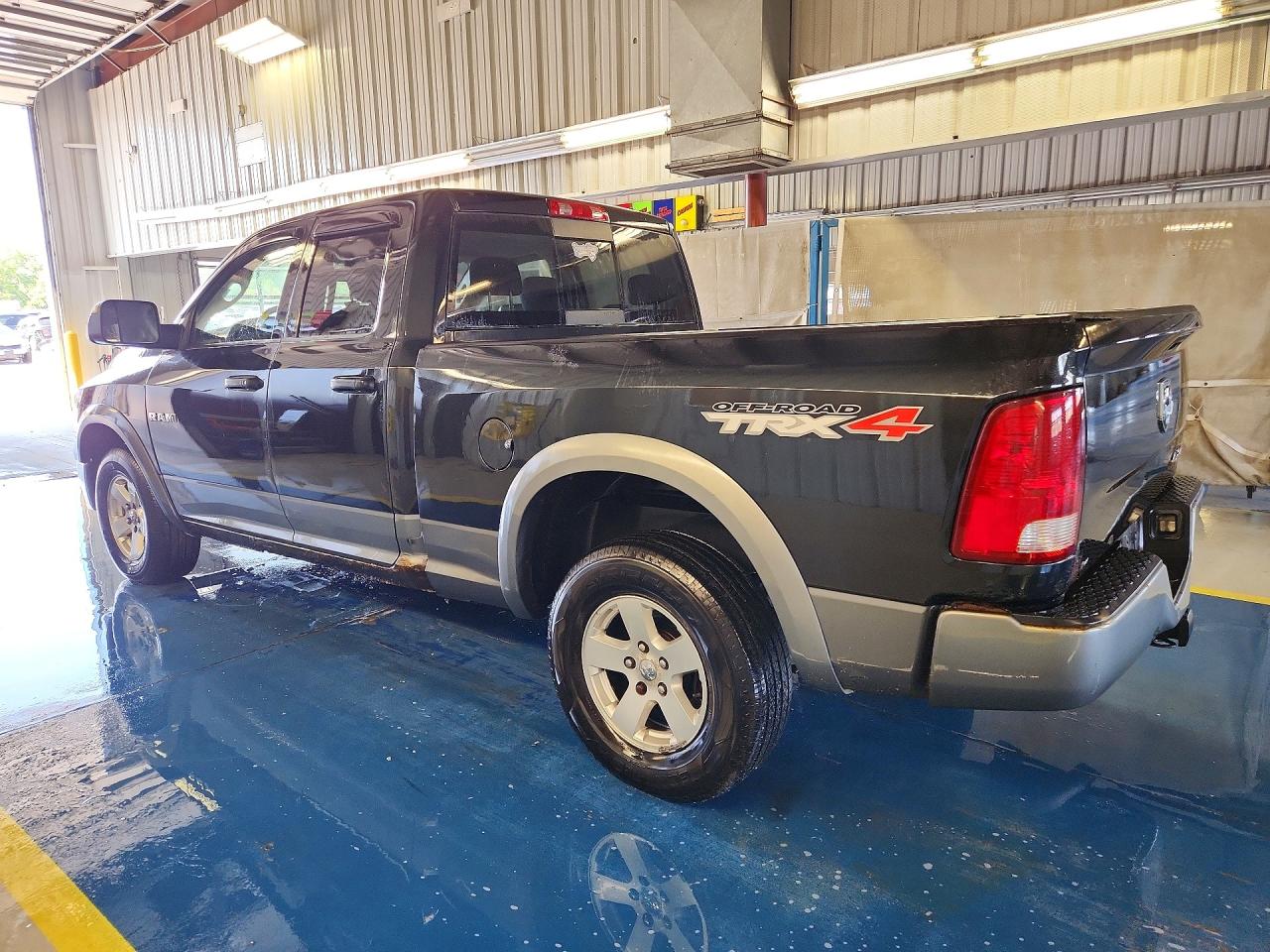 2010 Dodge Ram 1500 Slt Black vin: 1D7RV1GT0AS201908