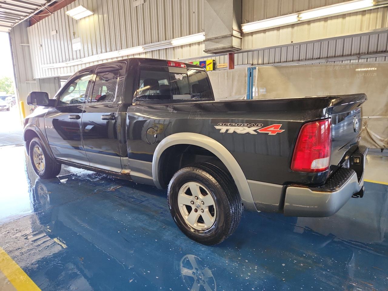 2010 Dodge Ram 1500 Slt Black vin: 1D7RV1GT0AS201908 Damage: Left Rocker Panel, Rust, > 12 Inches