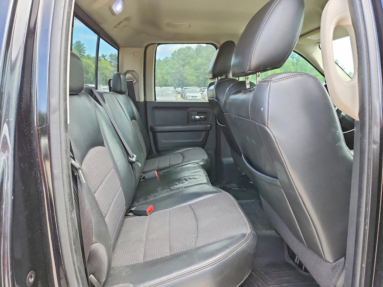 2010 Dodge Ram 1500 Black vin: 1D7RV1GT0AS251451