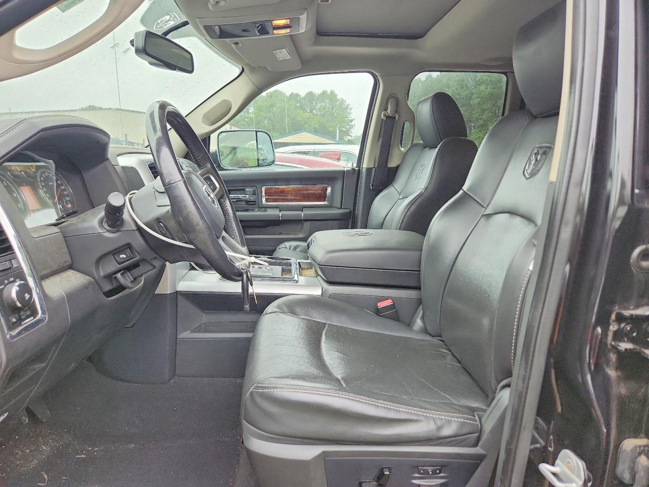 2011 Dodge Ram 1500 Black vin: 1D7RV1GT0BS524521
