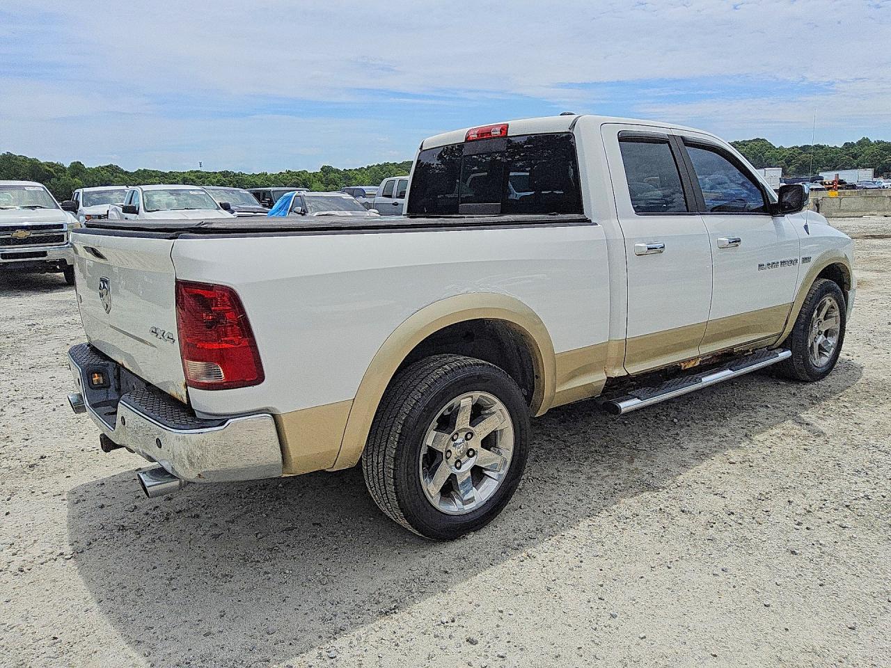 2011 Dodge Ram 1500 White vin: 1D7RV1GT0BS580281