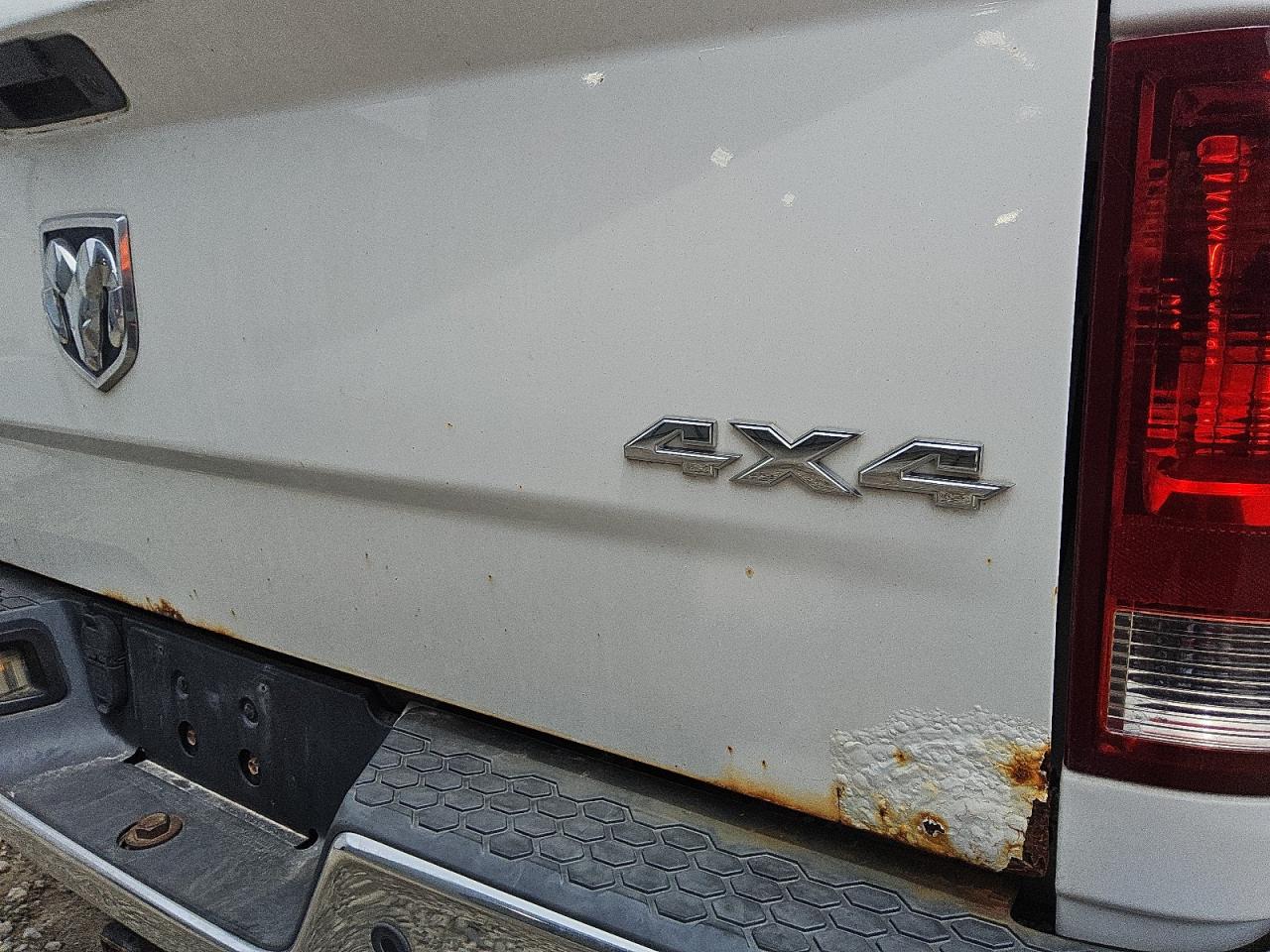 2011 Dodge Ram 1500 White vin: 1D7RV1GT0BS580281 Damage: Tailgate, Rust, > 12 Inches