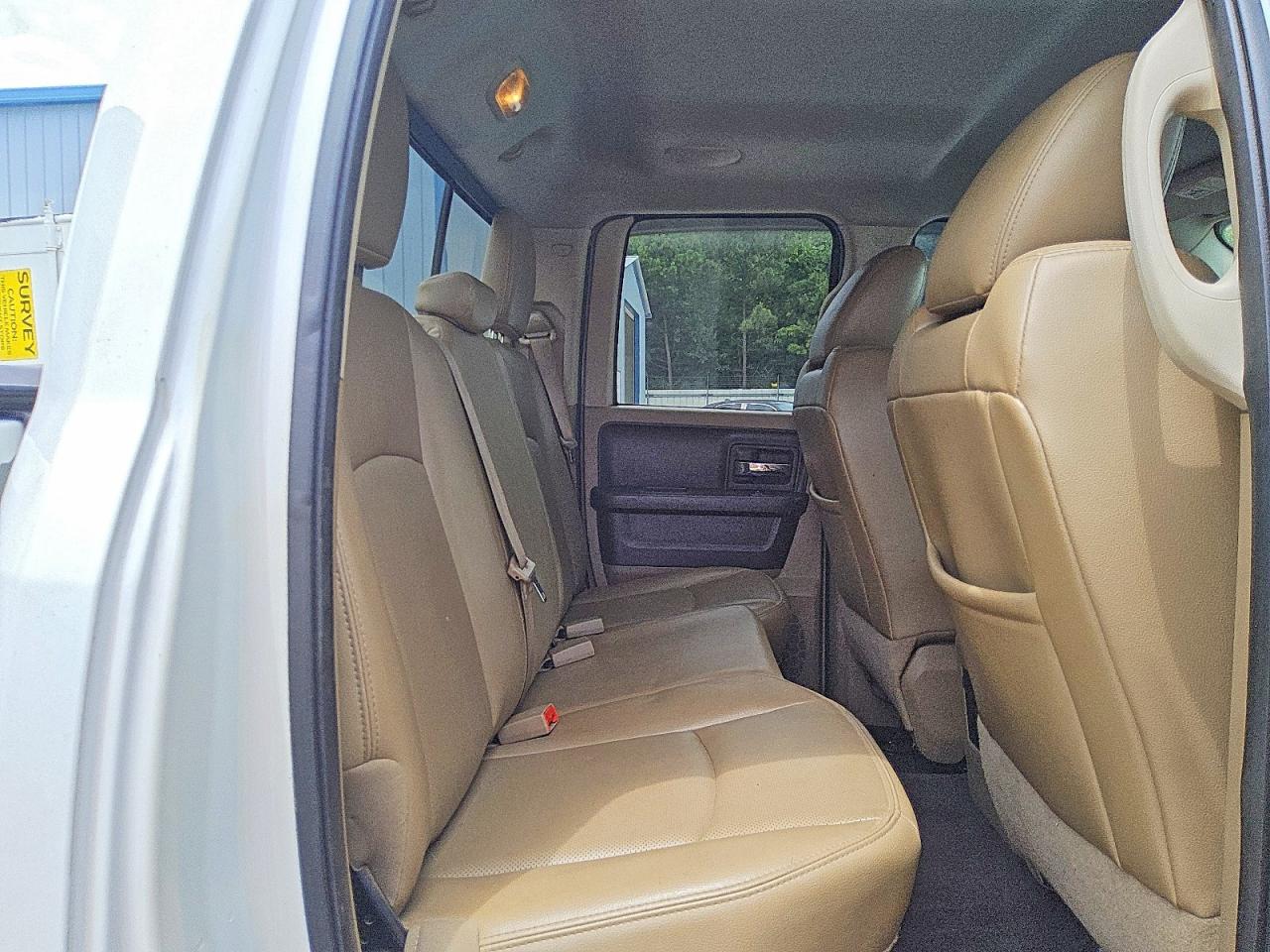 2011 Dodge Ram 1500 White vin: 1D7RV1GT0BS580281