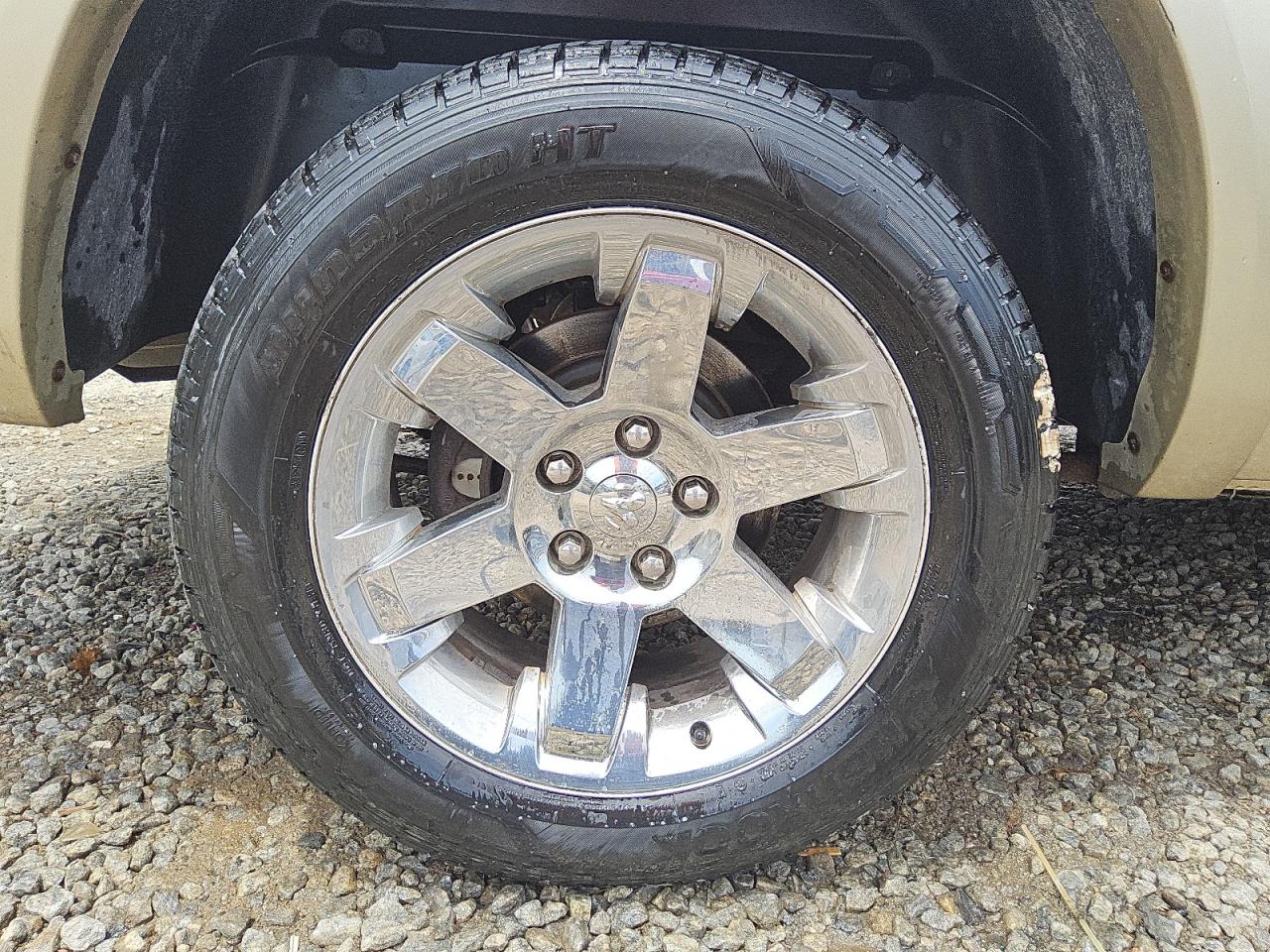 2011 Dodge Ram 1500 White vin: 1D7RV1GT0BS580281 Damage: Right Rear Wheel, Curb Rash, > 12 Inches